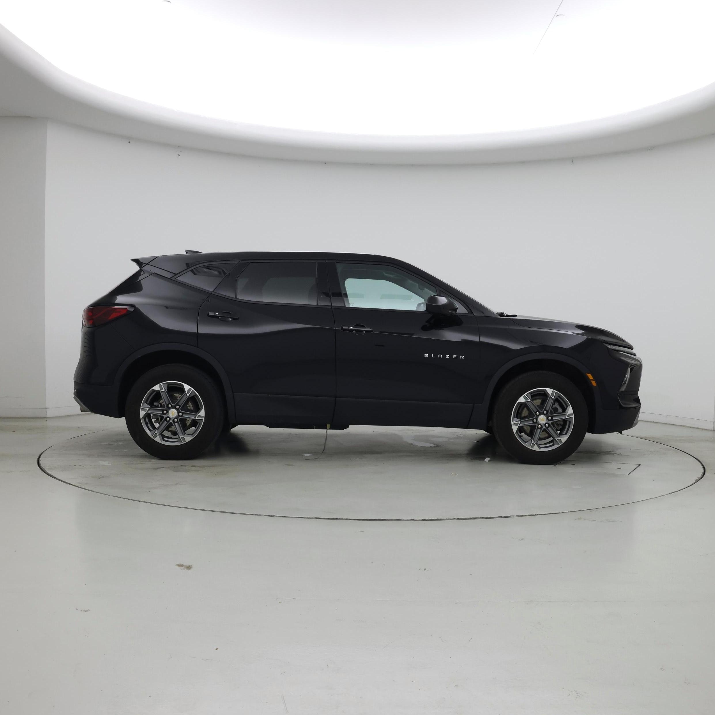 Thumbnail: 2023 Chevrolet Blazer - 7