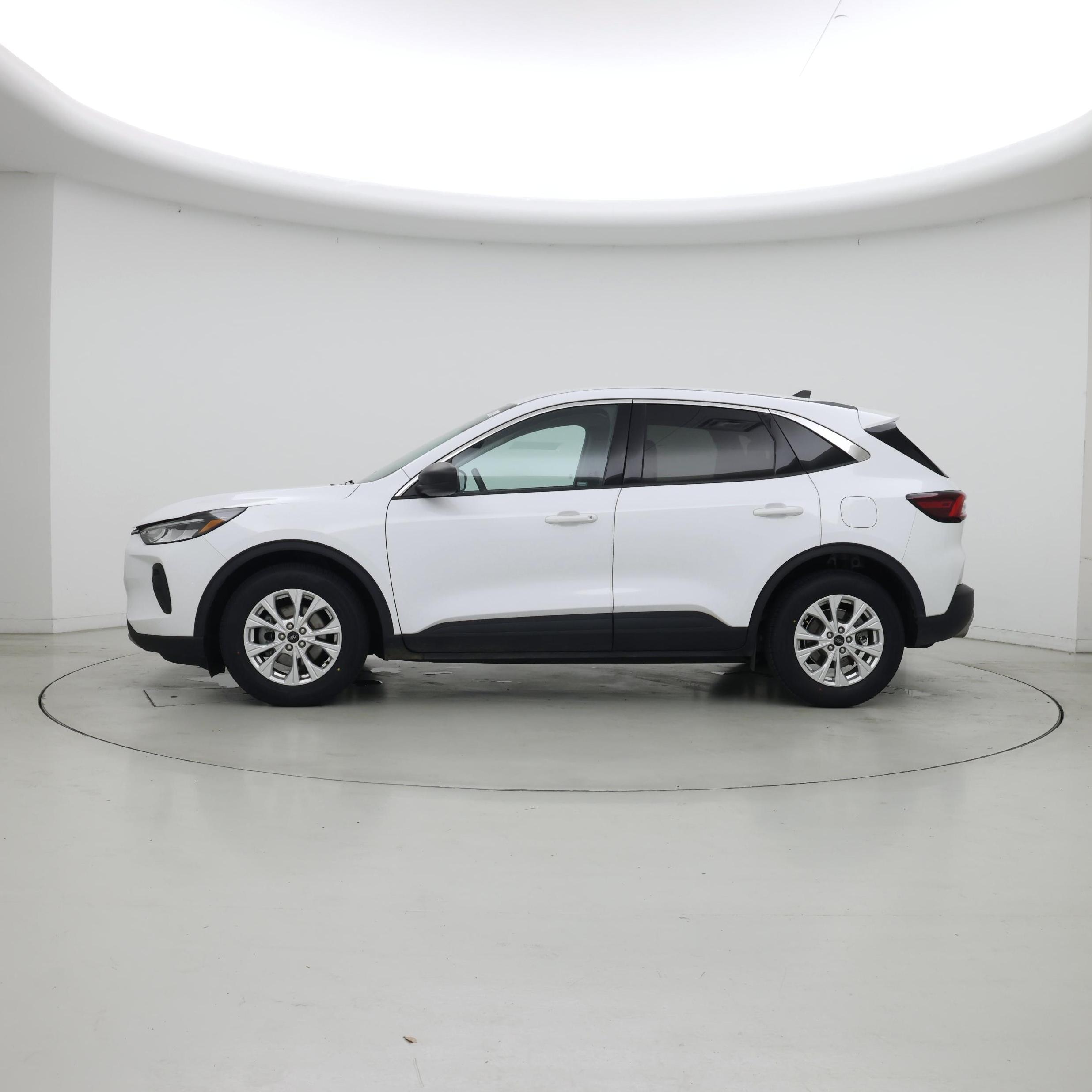 Thumbnail: 2023 Ford Escape - 3