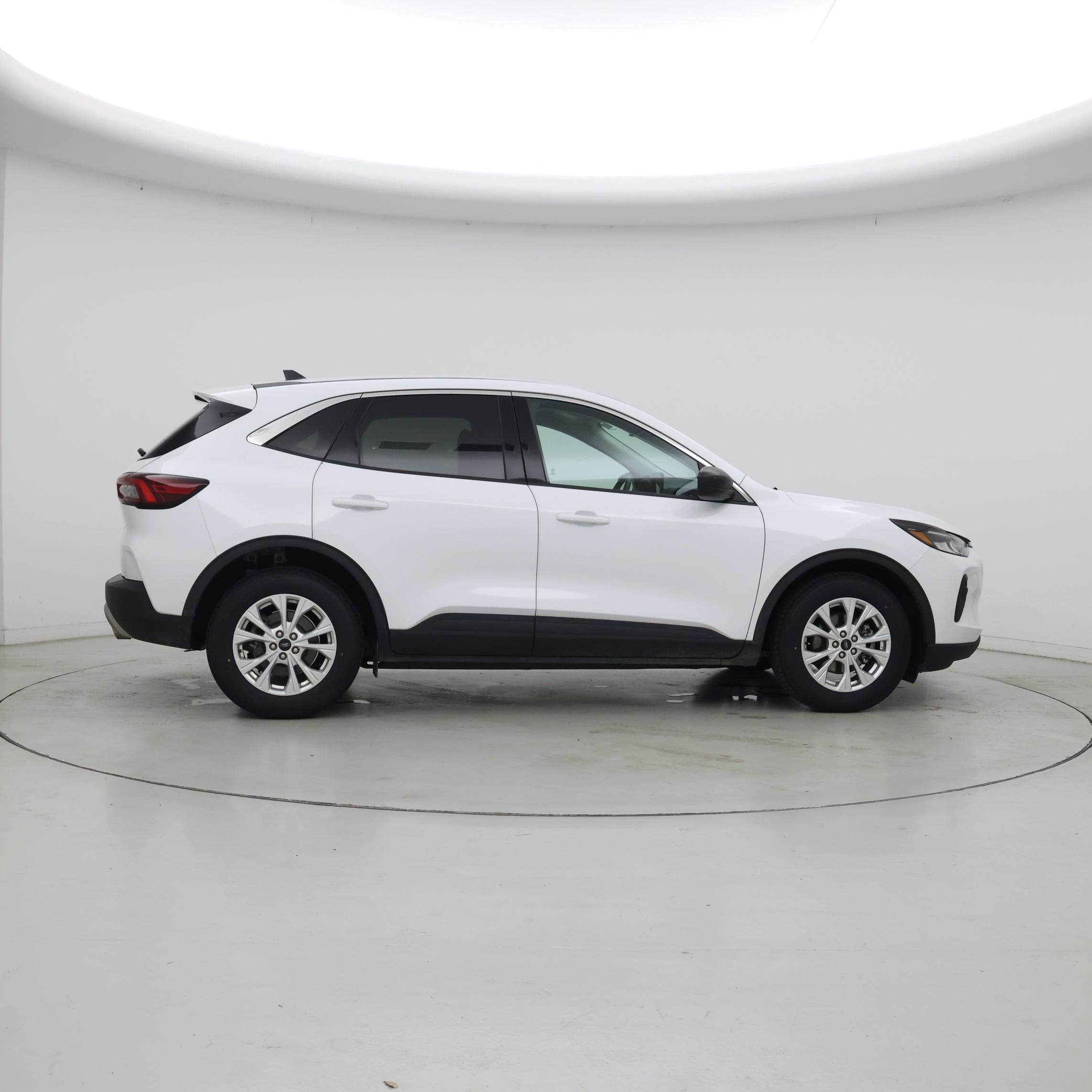 Thumbnail: 2023 Ford Escape - 7