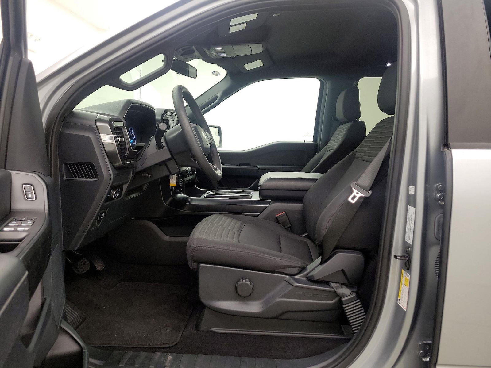 2023 Ford F-150 XL - Photo 12