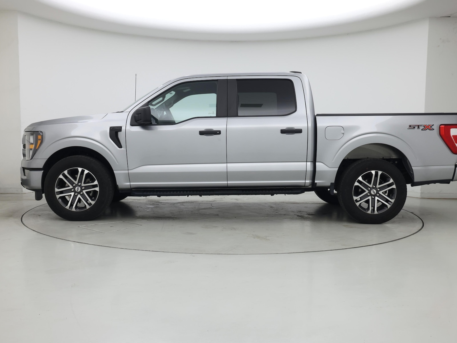 2023 Ford F-150 XL - Photo 4