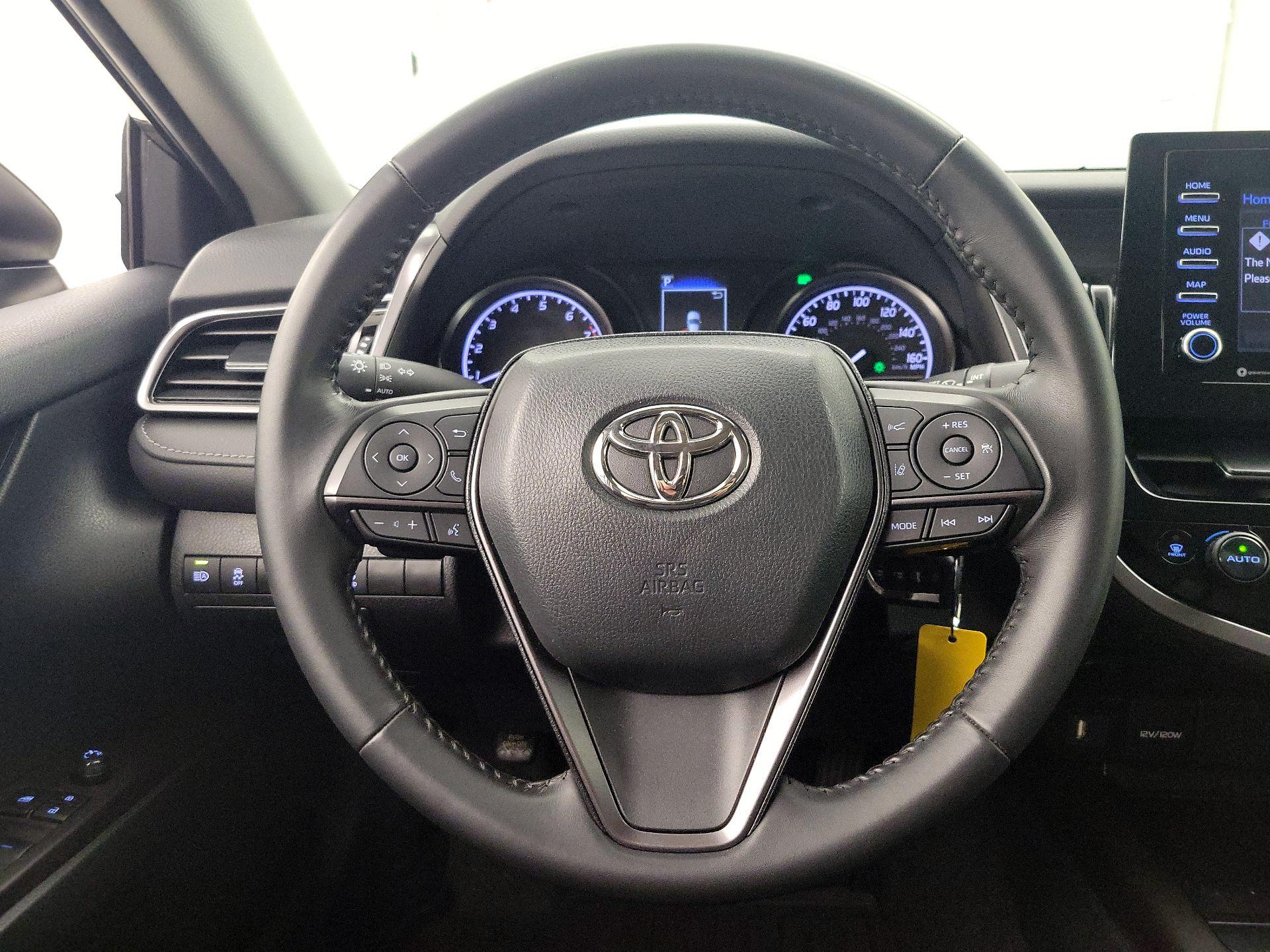 Thumbnail: 2023 Toyota Camry - 10