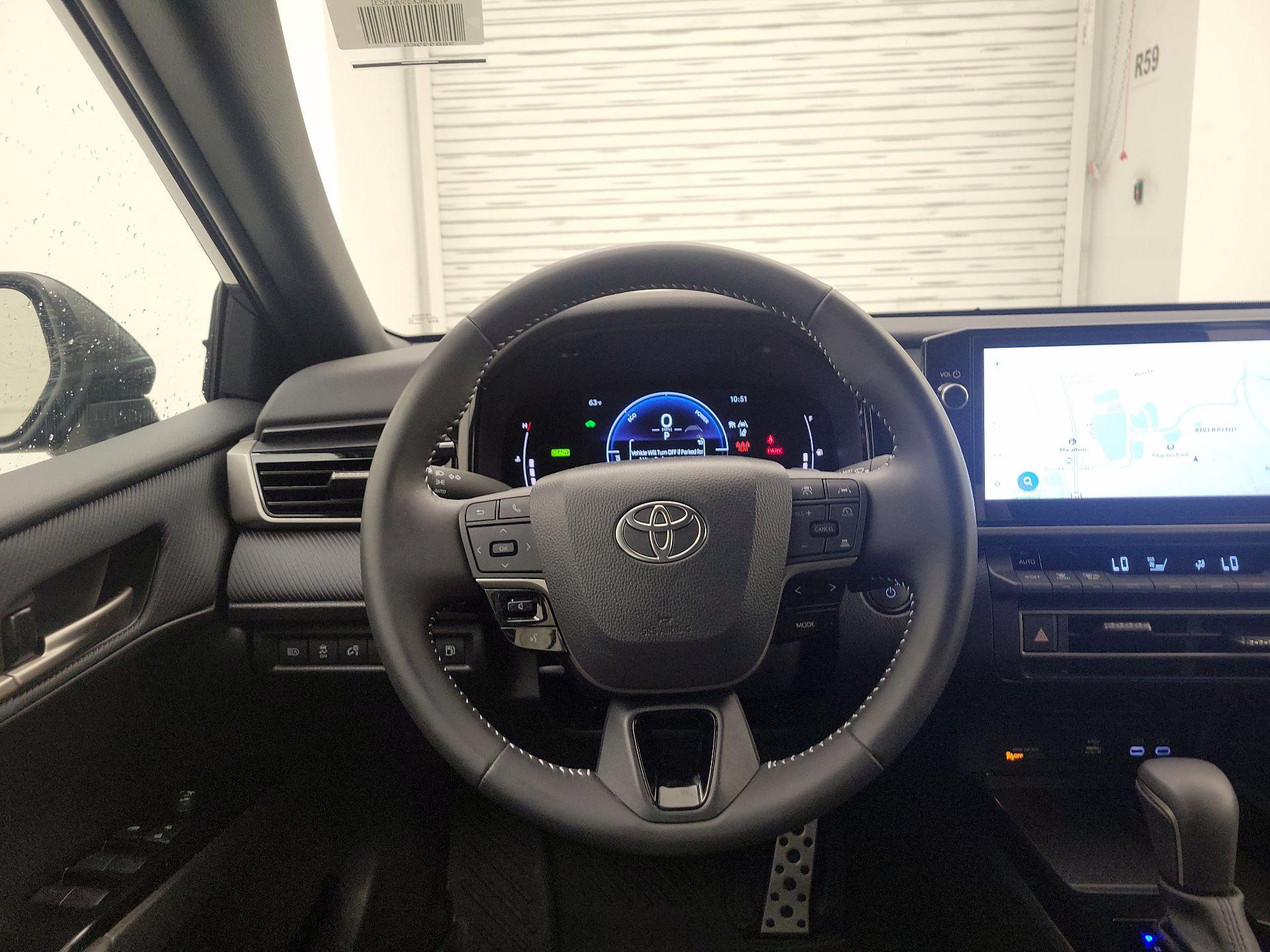 Thumbnail: 2025 Toyota Camry - 10