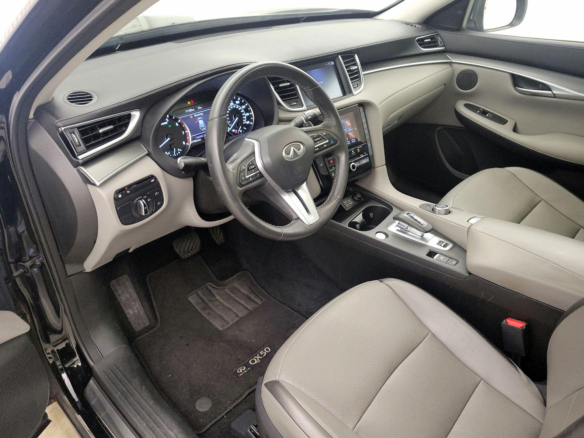 Thumbnail: 2023 INFINITI QX50 - 11