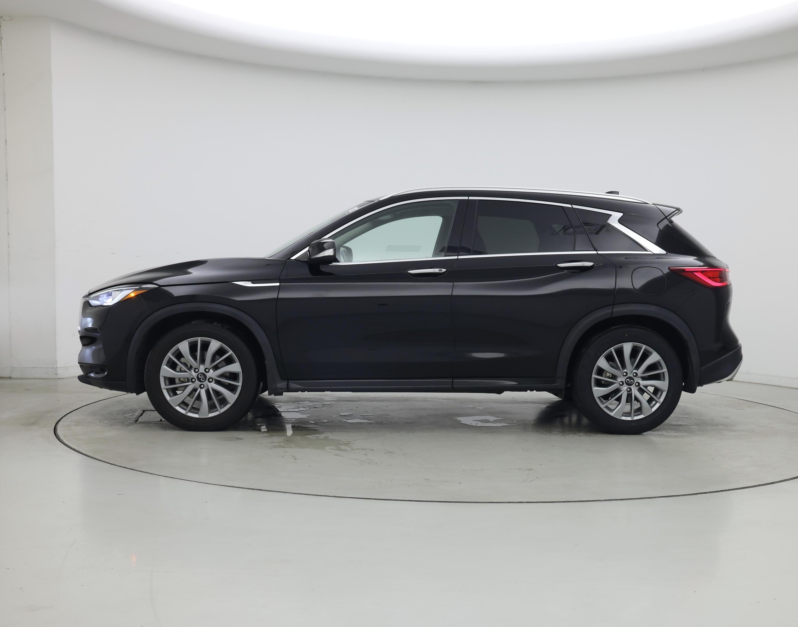 Thumbnail: 2023 INFINITI QX50 - 3