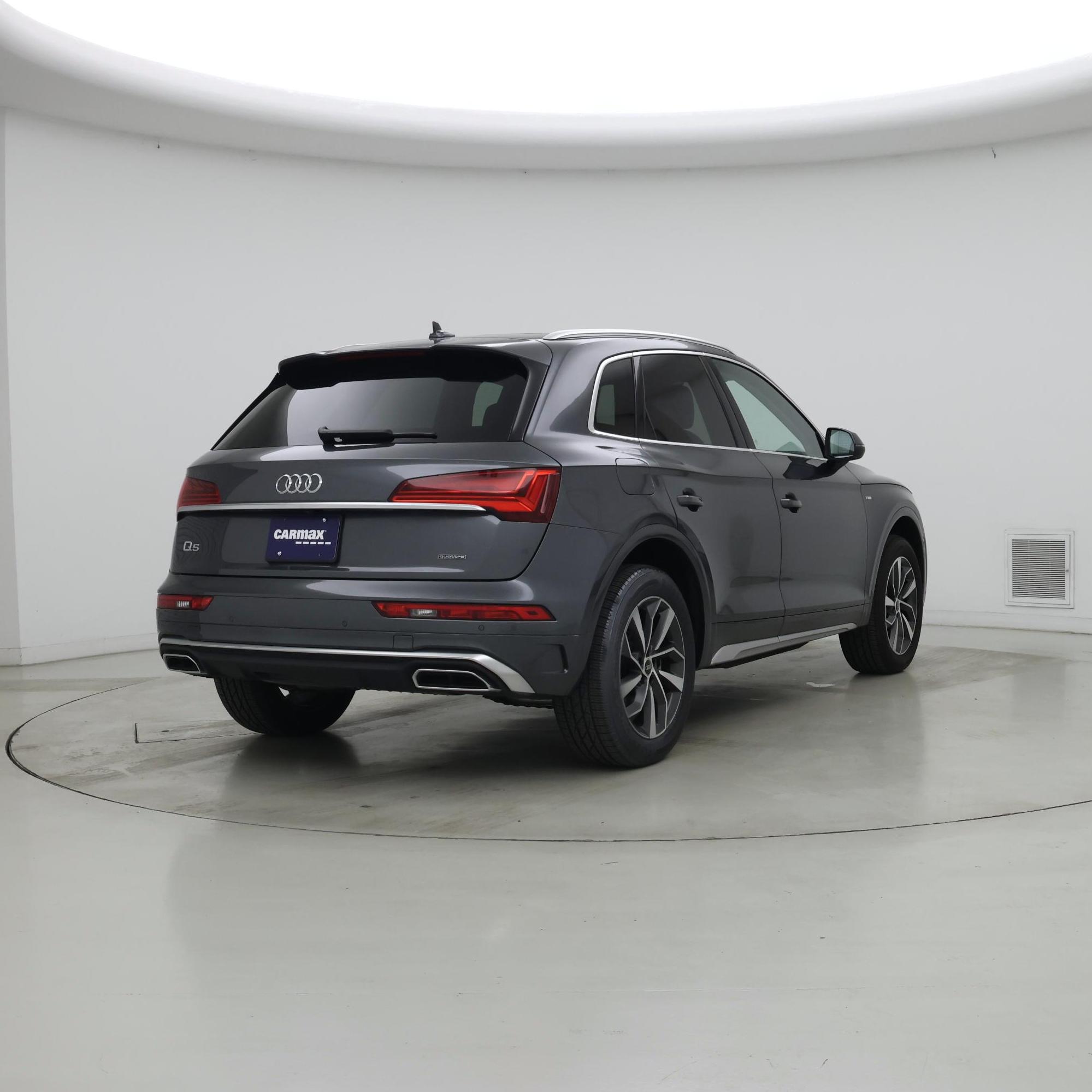 Thumbnail: 2023 Audi Q5 - 8