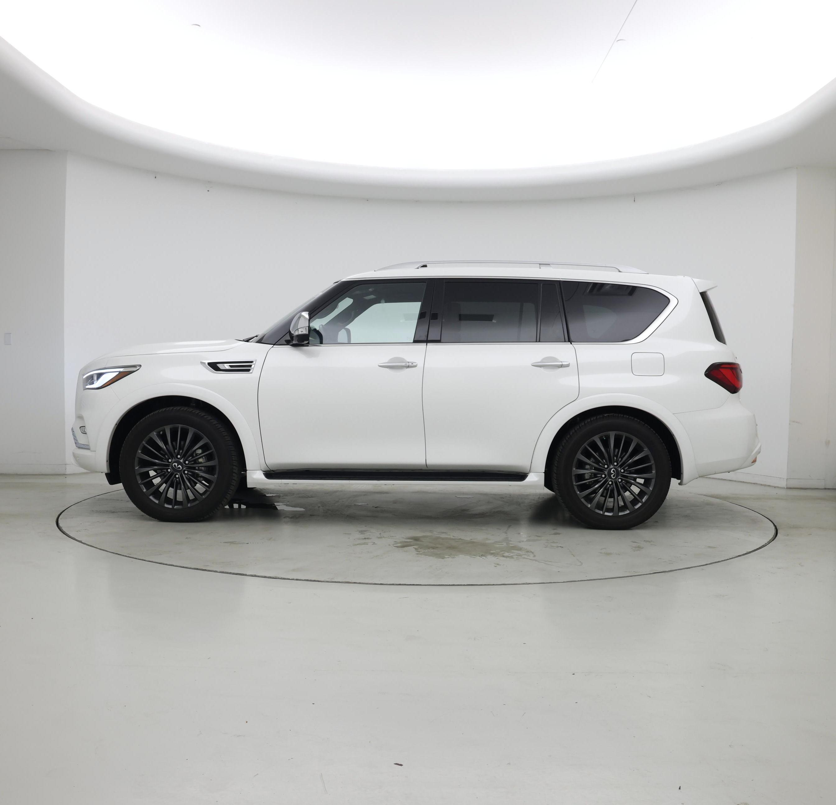 Thumbnail: 2022 INFINITI QX80 - 3