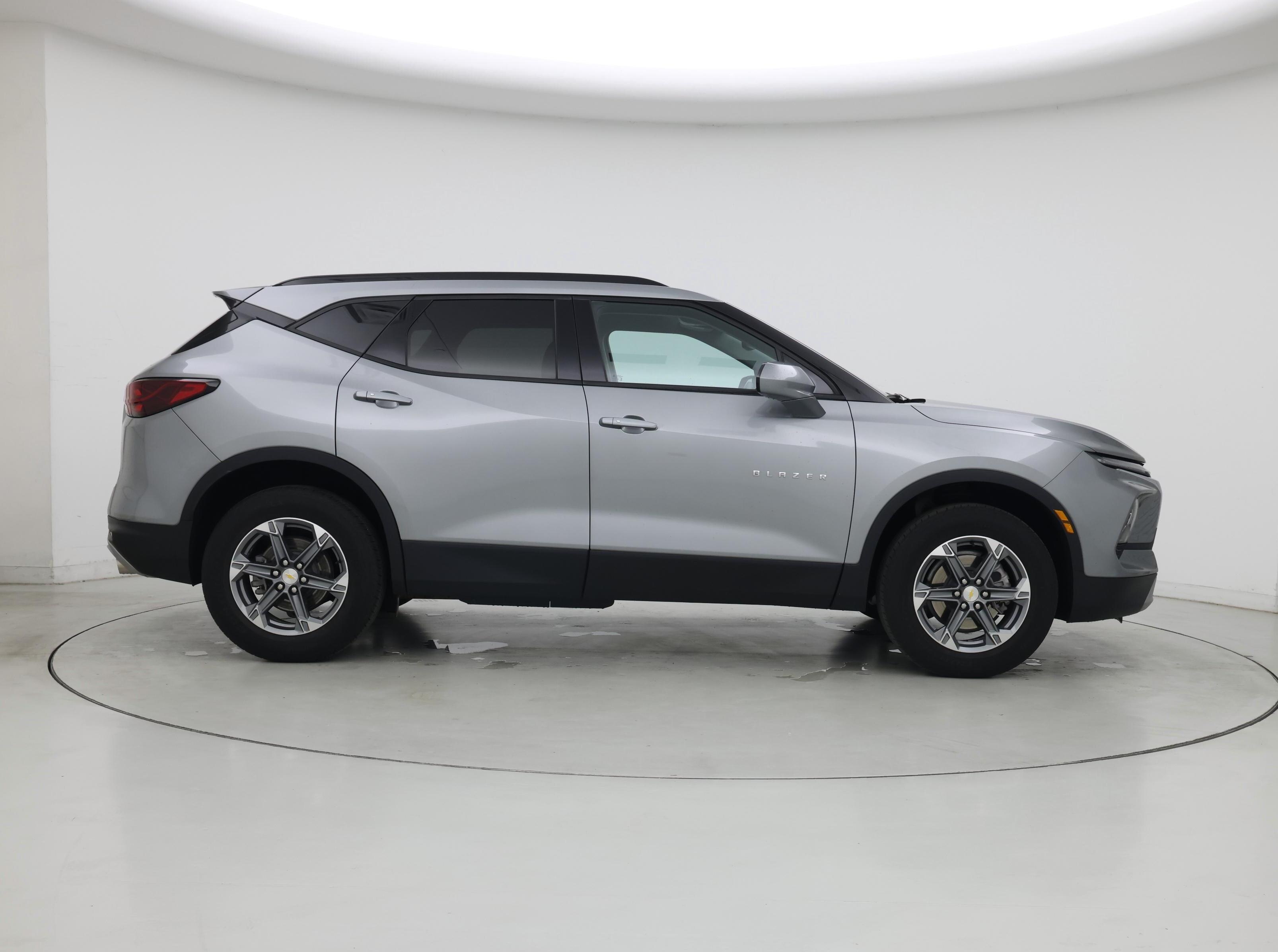 Thumbnail: 2023 Chevrolet Blazer - 7