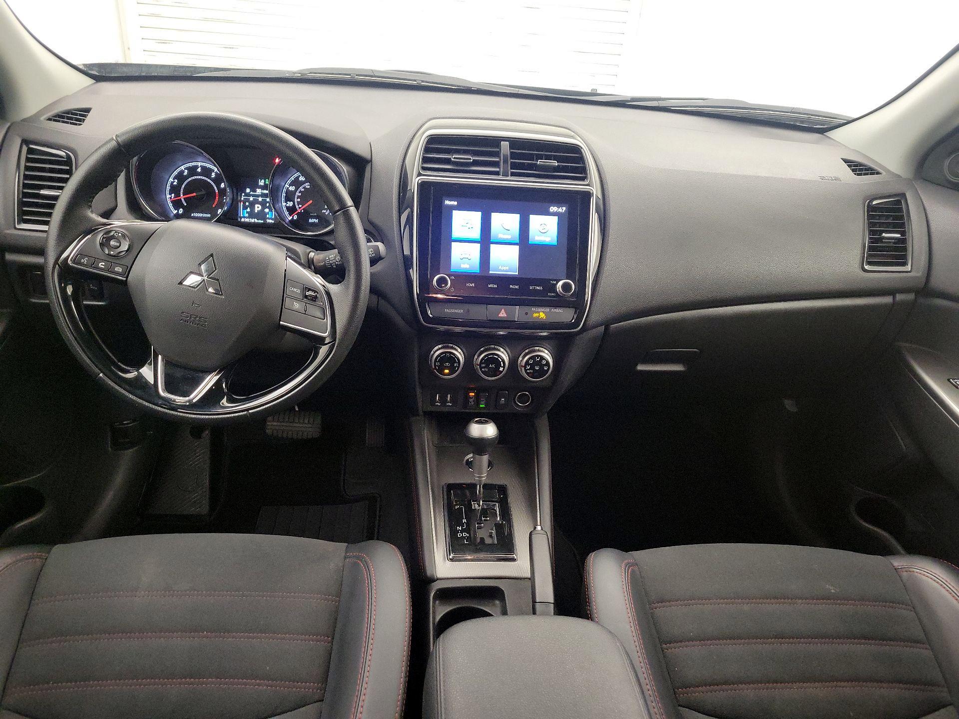 Thumbnail: 2025 Mitsubishi Outlander Sport - 9