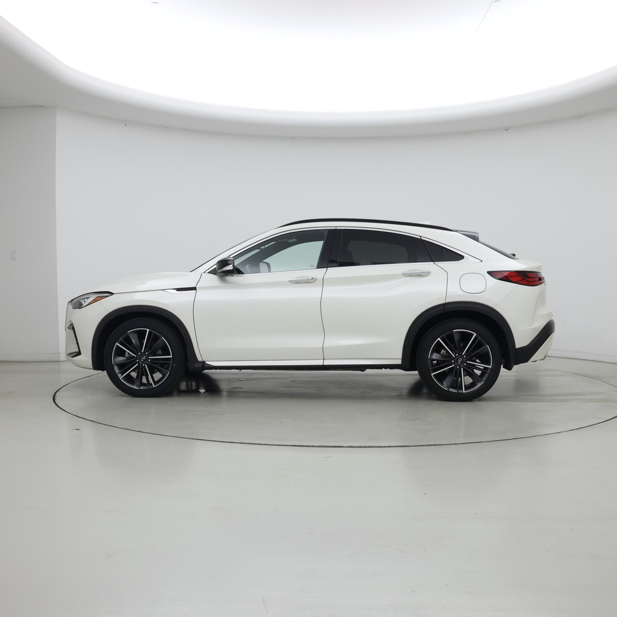 Thumbnail: 2023 INFINITI QX55 - 3