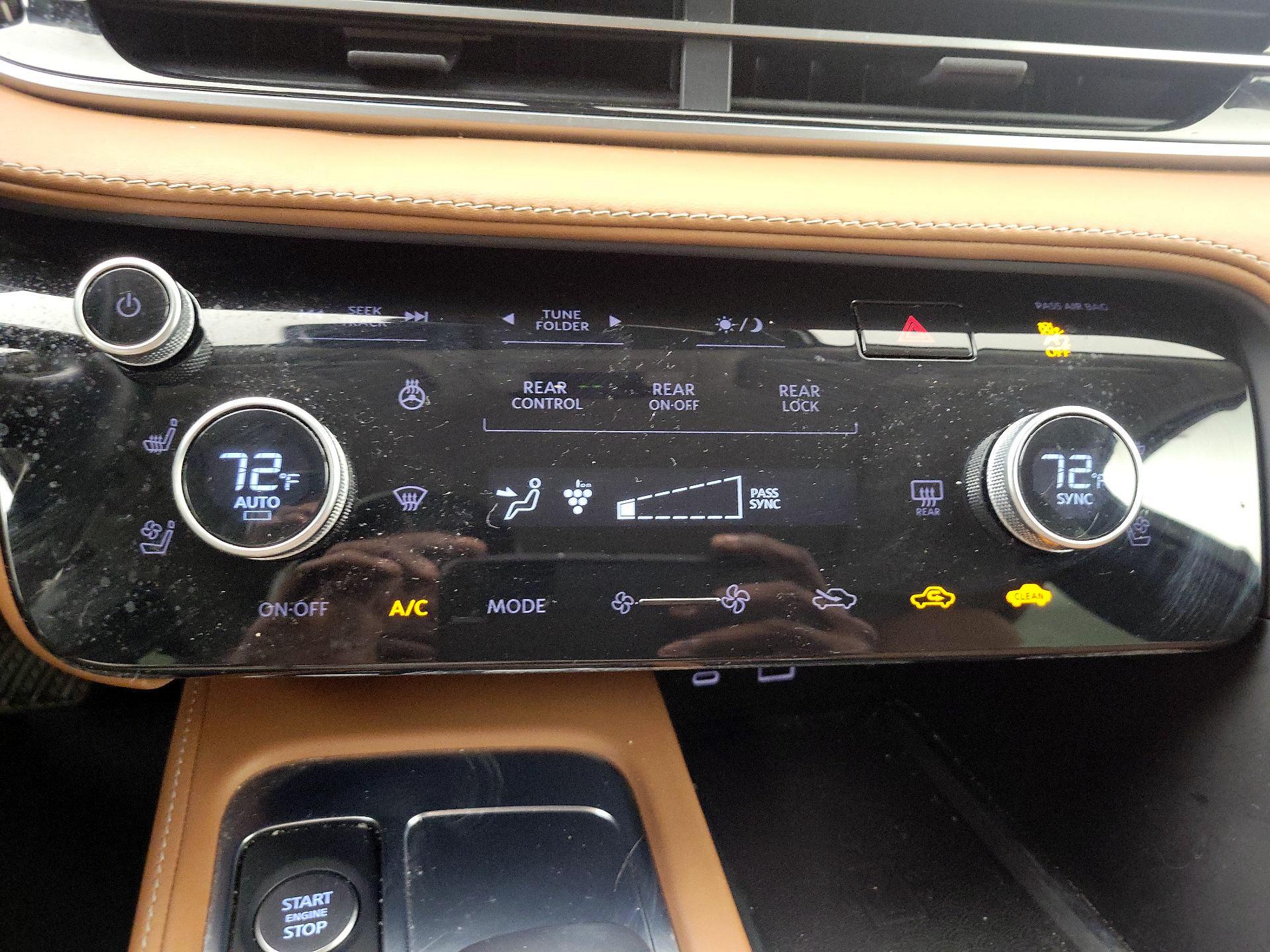Thumbnail: 2023 INFINITI QX60 - 17