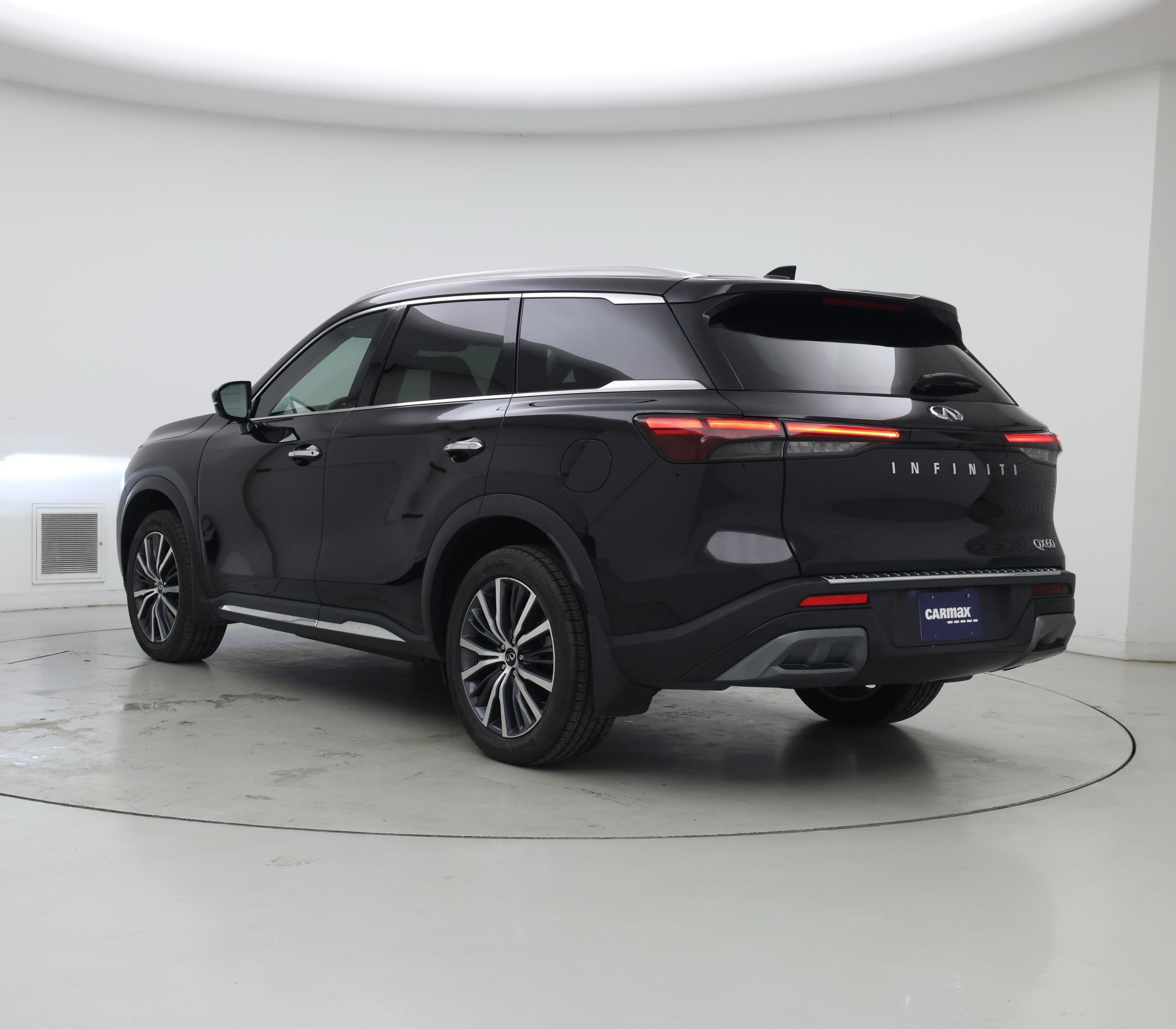 Thumbnail: 2023 INFINITI QX60 - 2