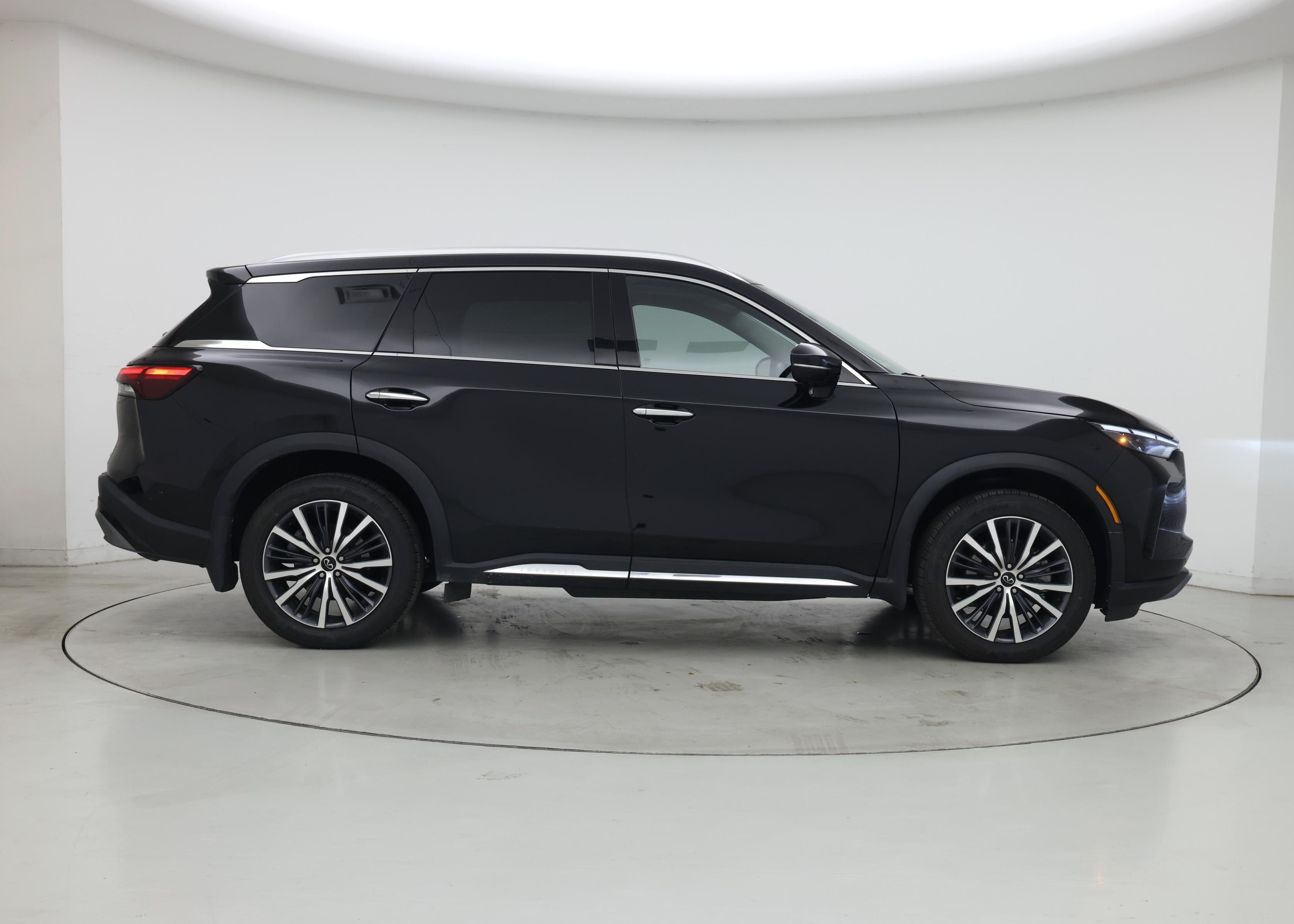 Thumbnail: 2023 INFINITI QX60 - 7