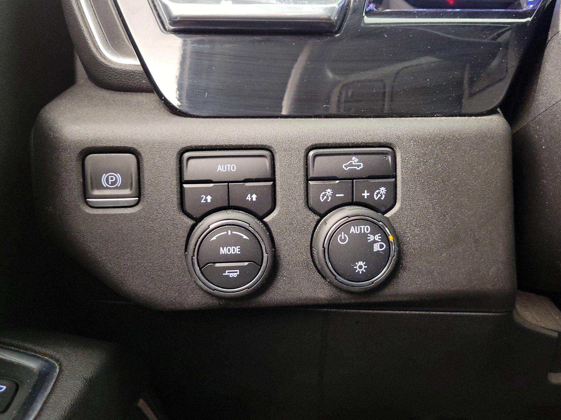 Thumbnail: 2023 Chevrolet Silverado 1500 - 13