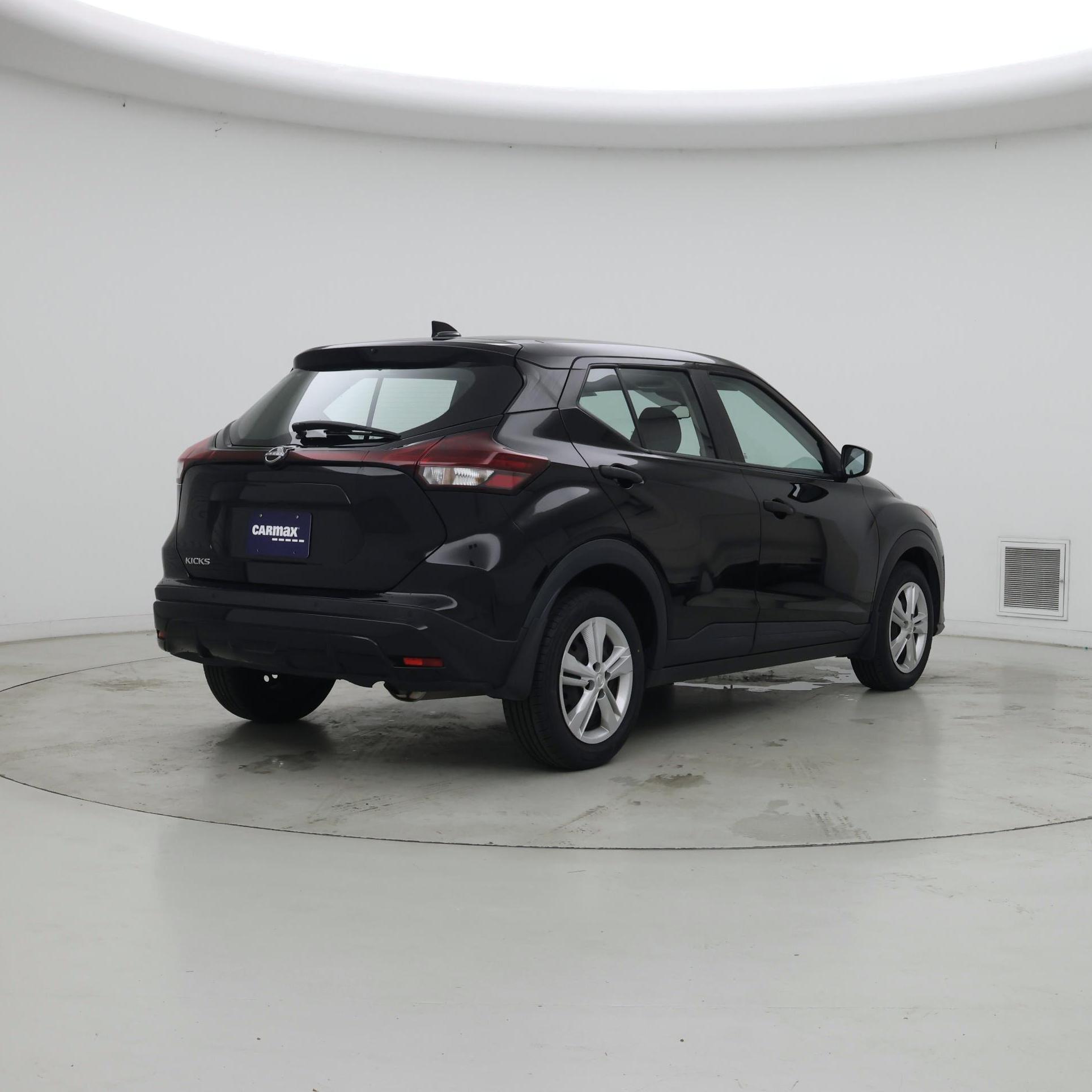 Thumbnail: 2024 Nissan Kicks - 8