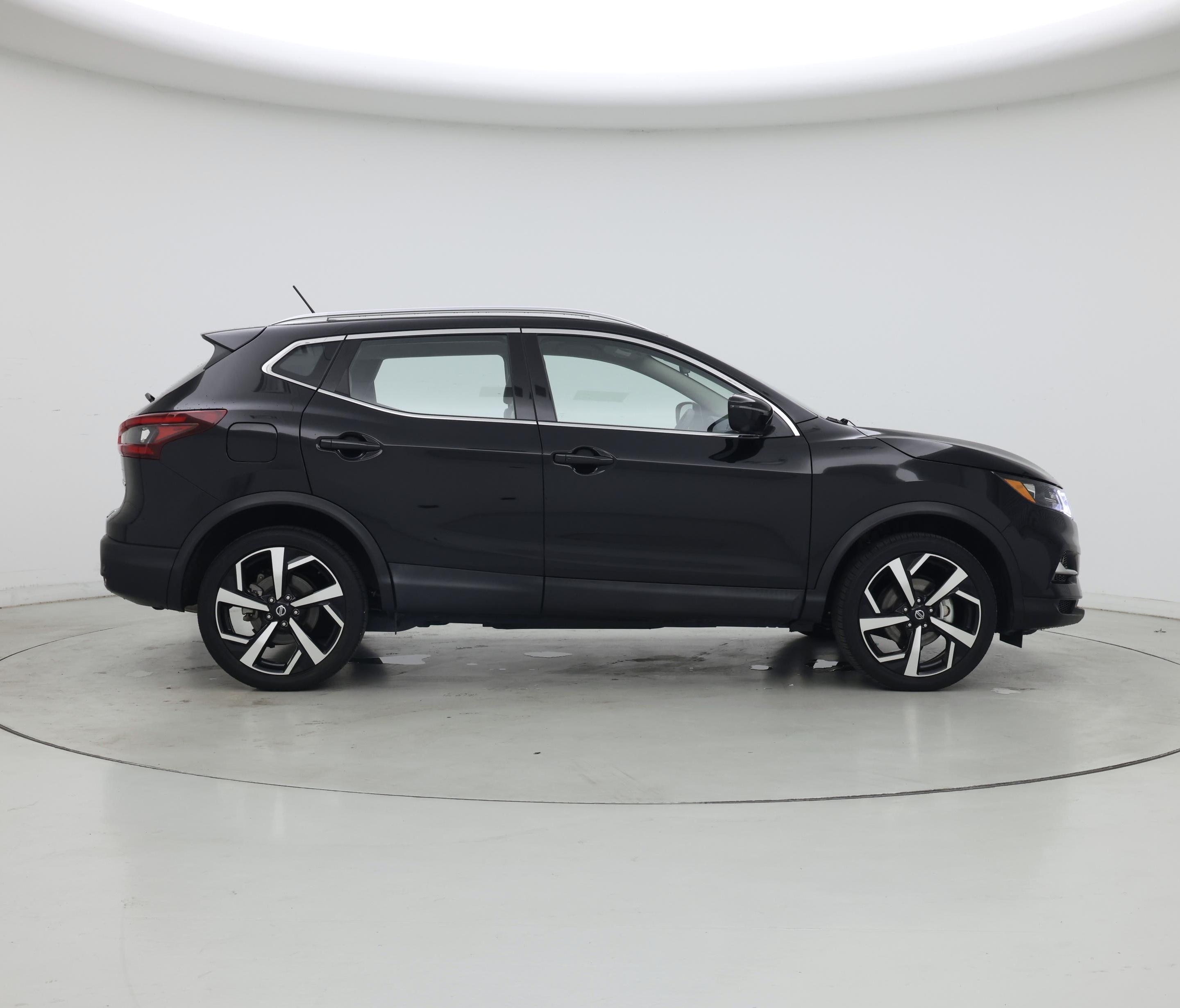 Thumbnail: 2022 Nissan Rogue Sport - 7