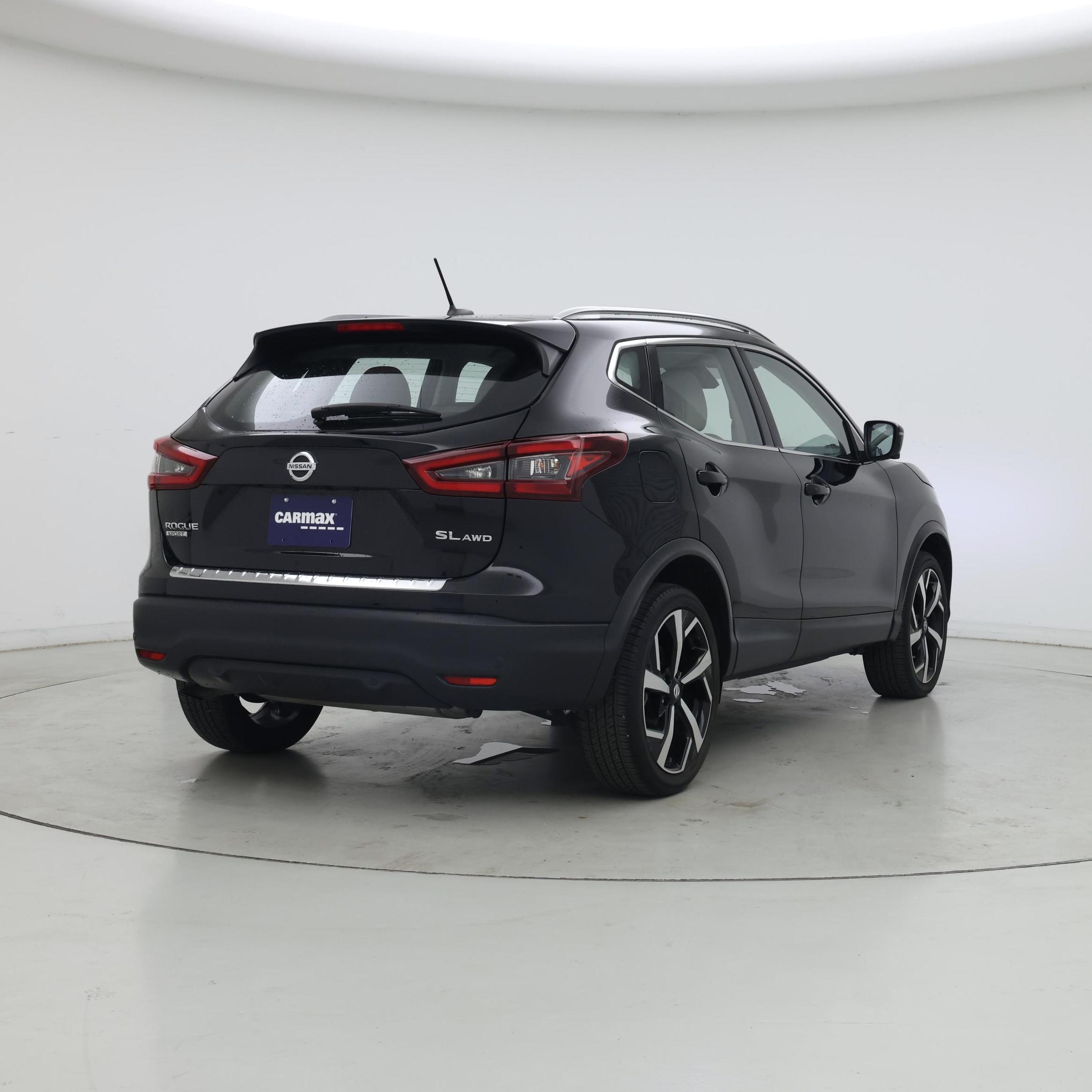 Thumbnail: 2022 Nissan Rogue Sport - 8