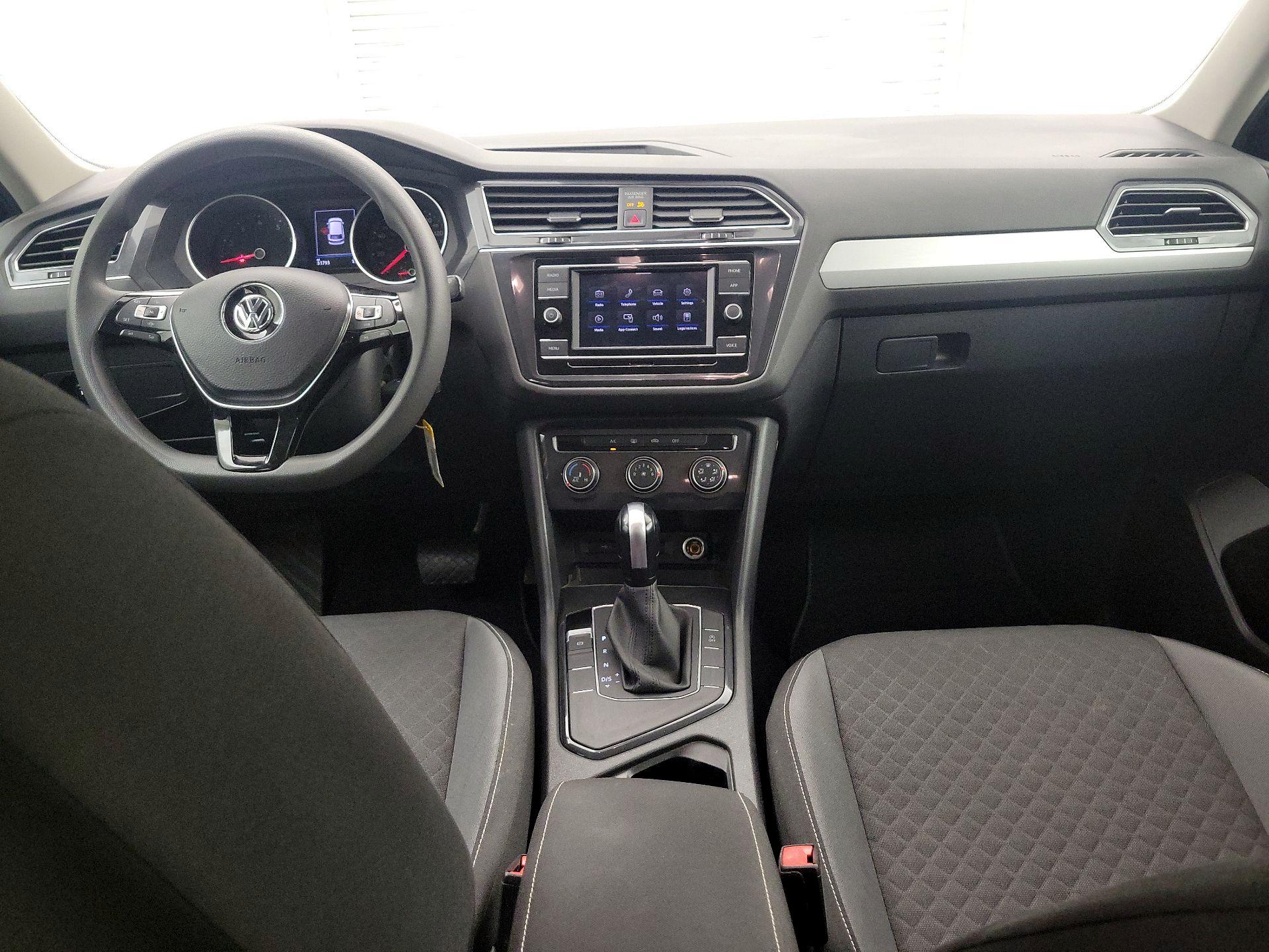 Thumbnail: 2021 Volkswagen Tiguan - 9