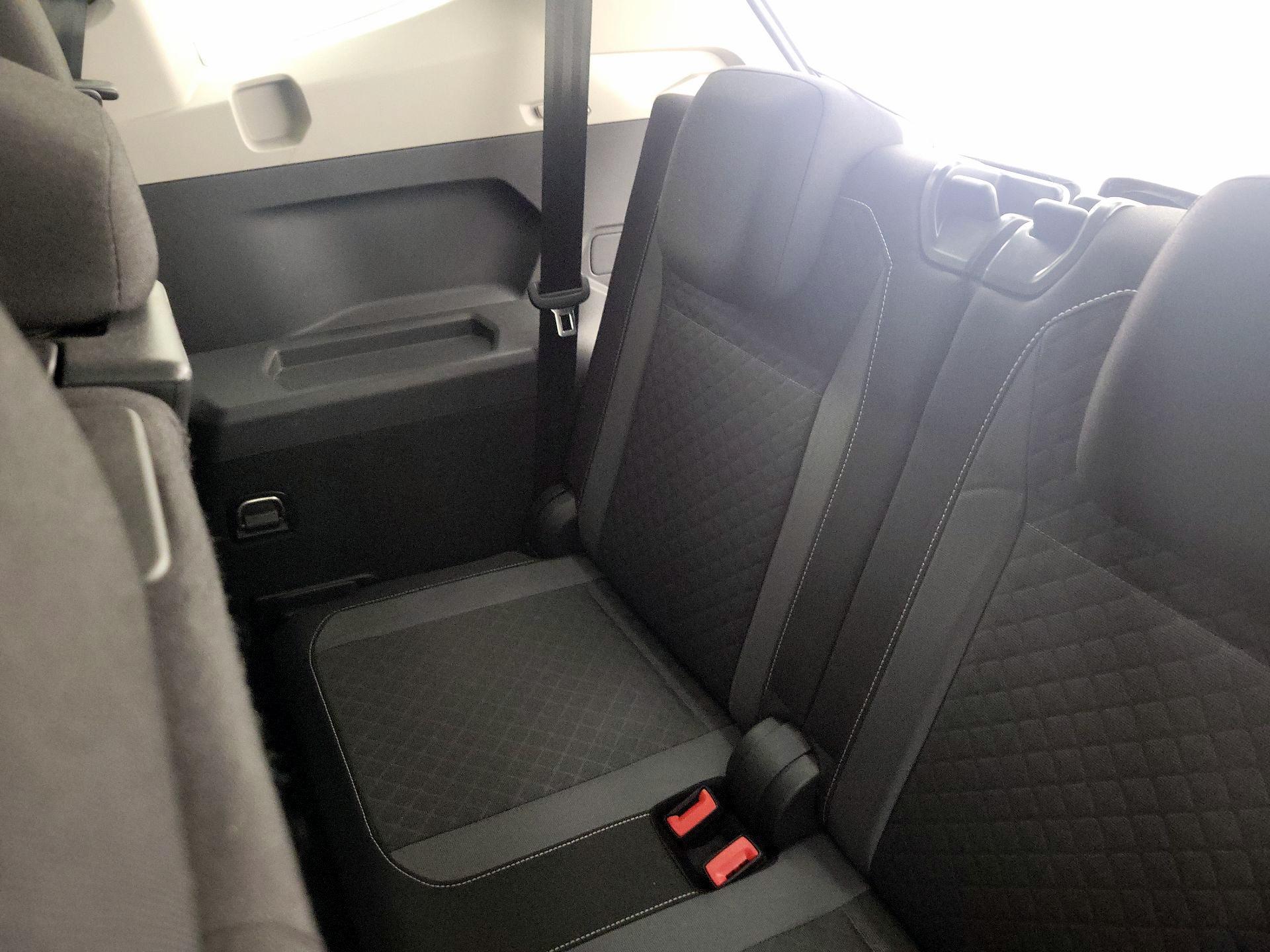 Thumbnail: 2021 Volkswagen Tiguan - 20