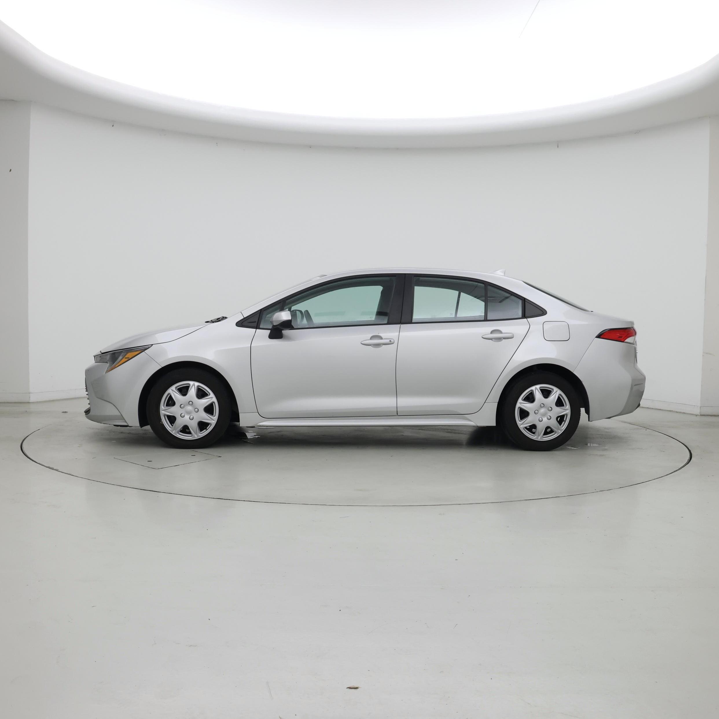Thumbnail: 2024 Toyota Corolla - 3