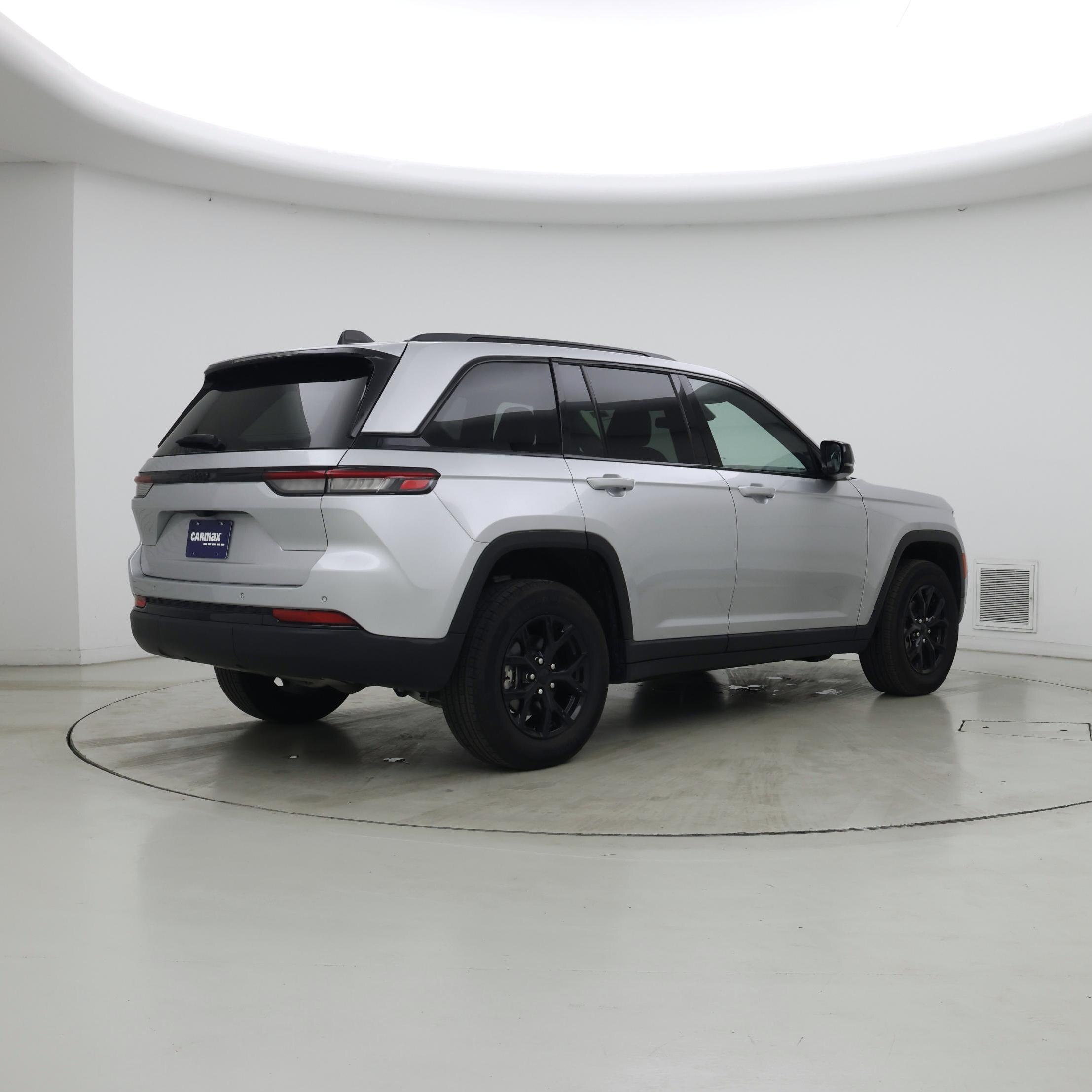 Thumbnail: 2025 Jeep Grand Cherokee - 8
