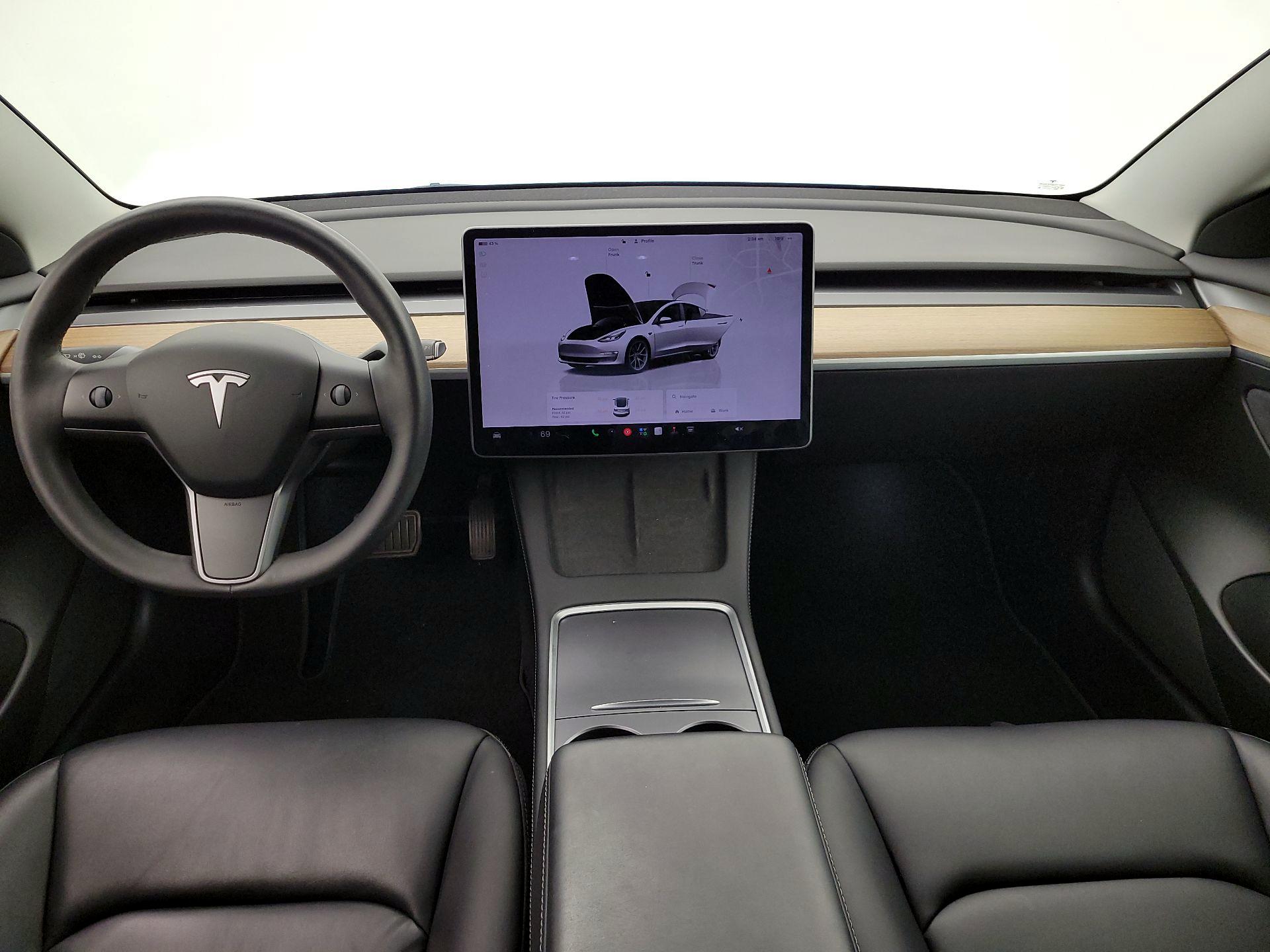 Thumbnail: 2022 Tesla Model 3 - 9