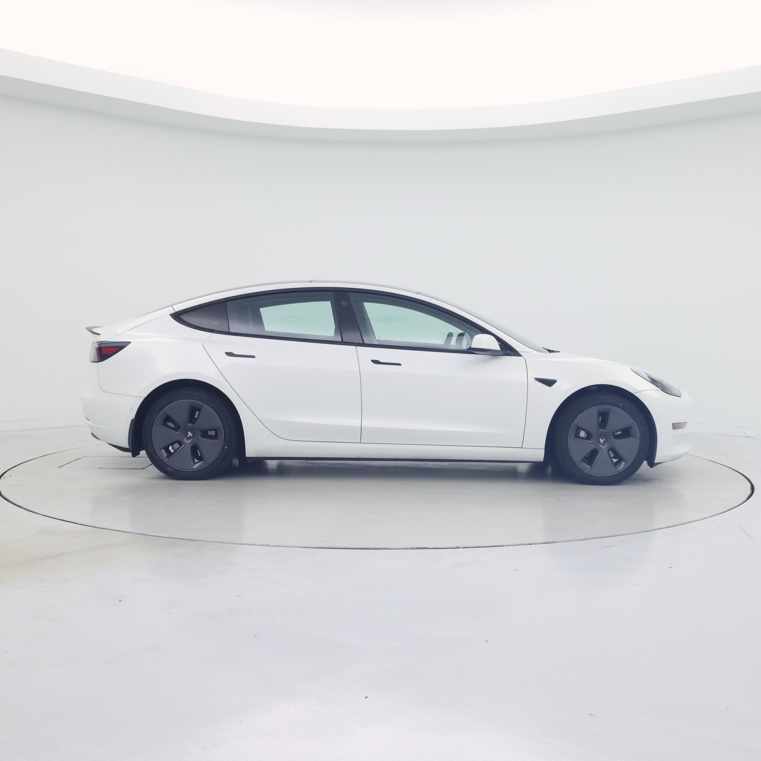 Thumbnail: 2022 Tesla Model 3 - 7