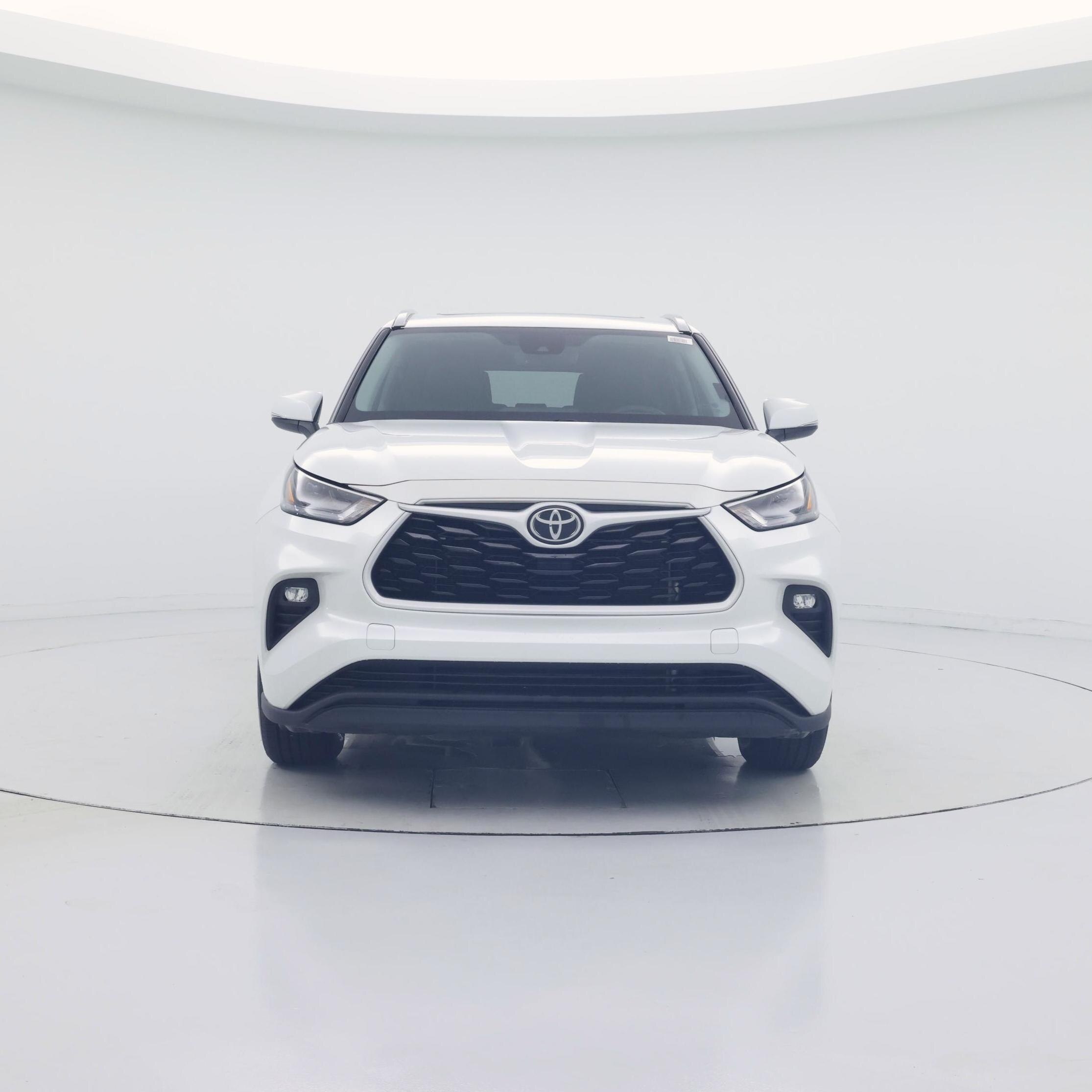 Thumbnail: 2022 Toyota Highlander - 5