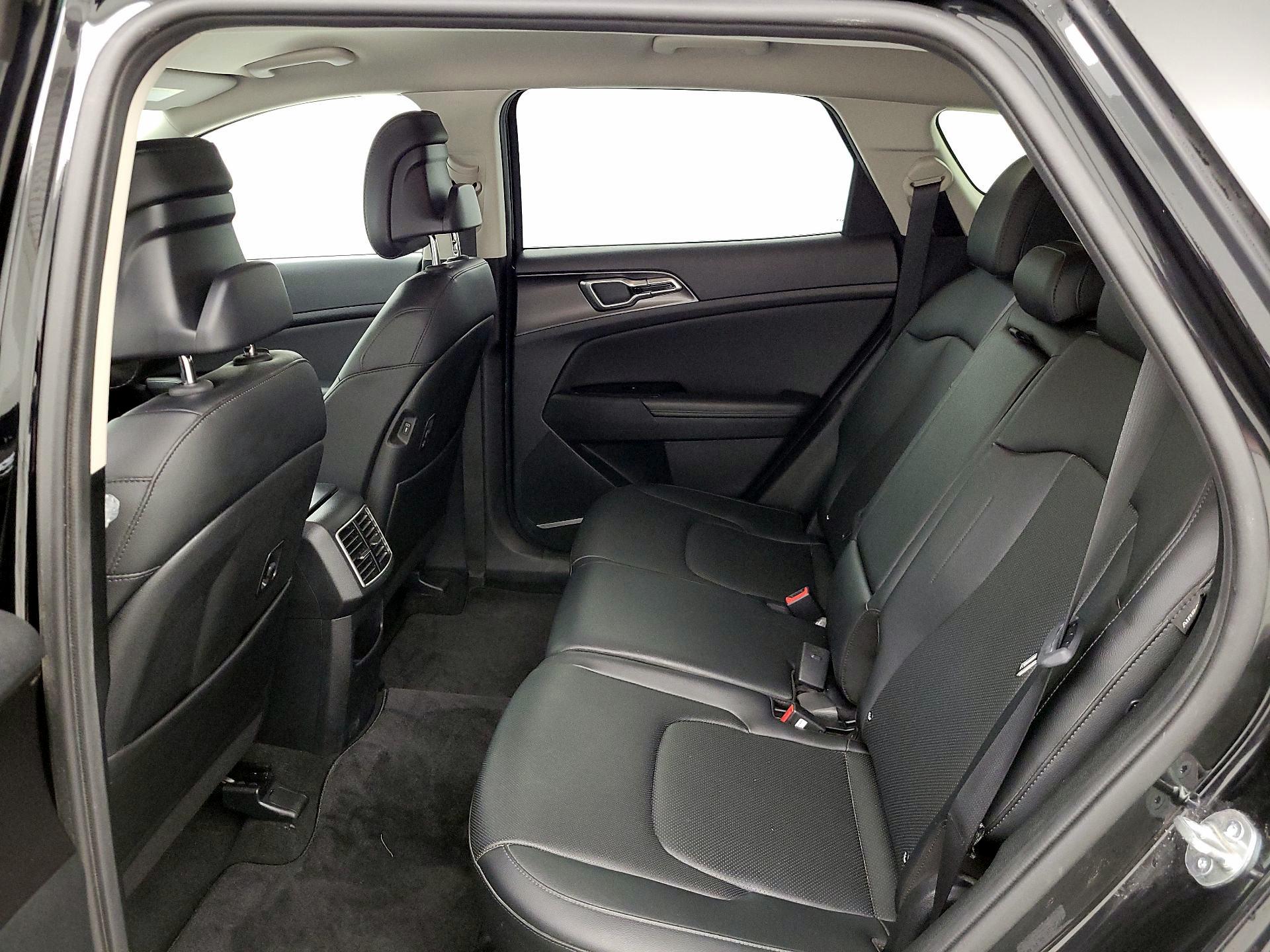 Thumbnail: 2024 Kia Sportage - 20