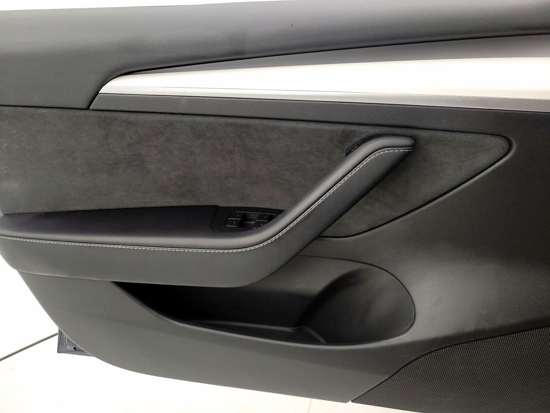 Thumbnail: 2023 Tesla Model 3 - 12