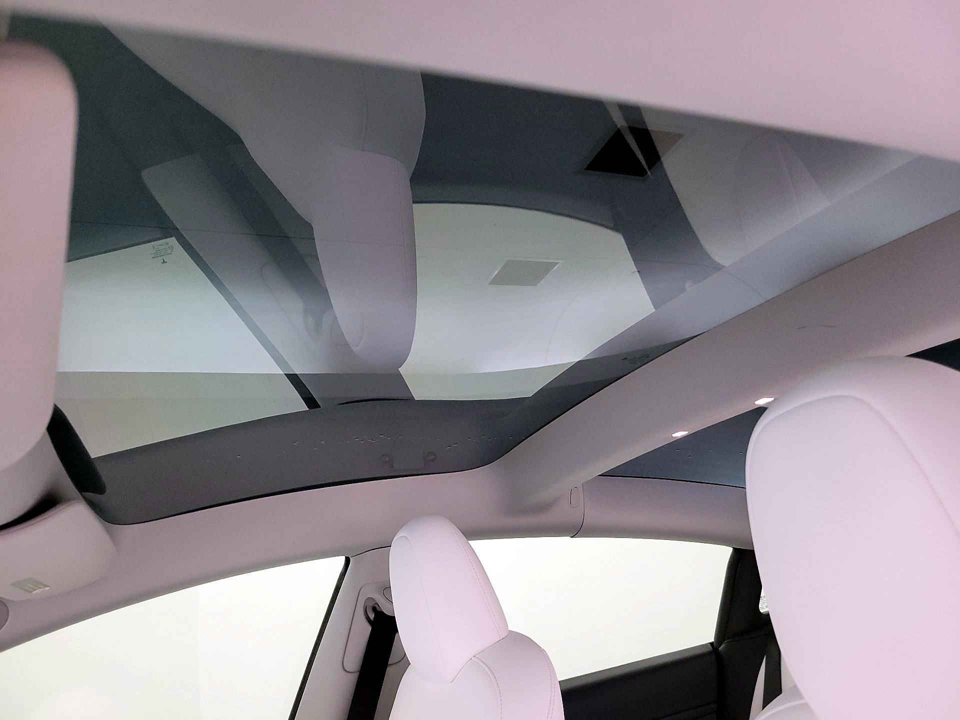 Thumbnail: 2023 Tesla Model 3 - 18