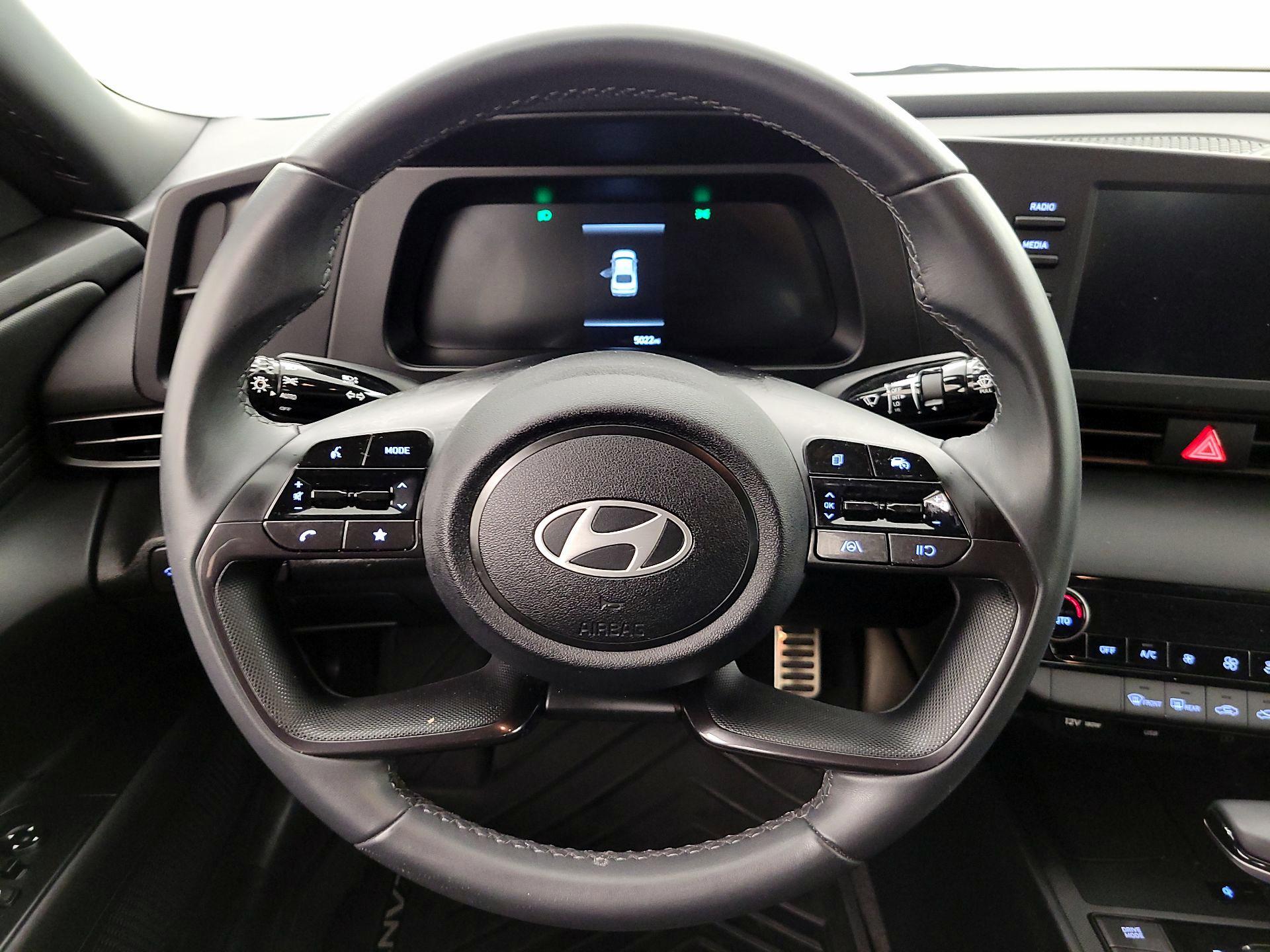 Thumbnail: 2025 Hyundai Elantra - 10
