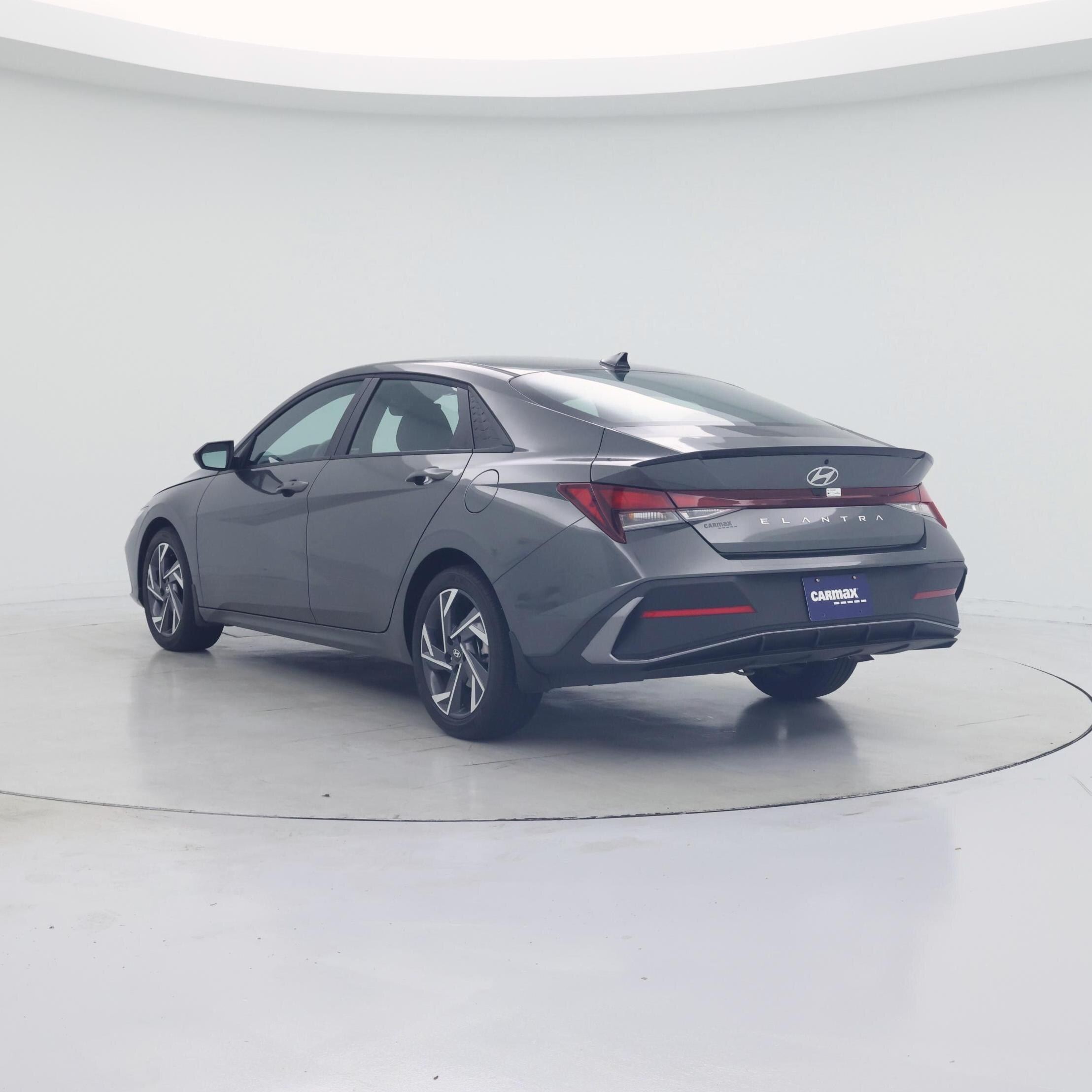 Thumbnail: 2025 Hyundai Elantra - 2