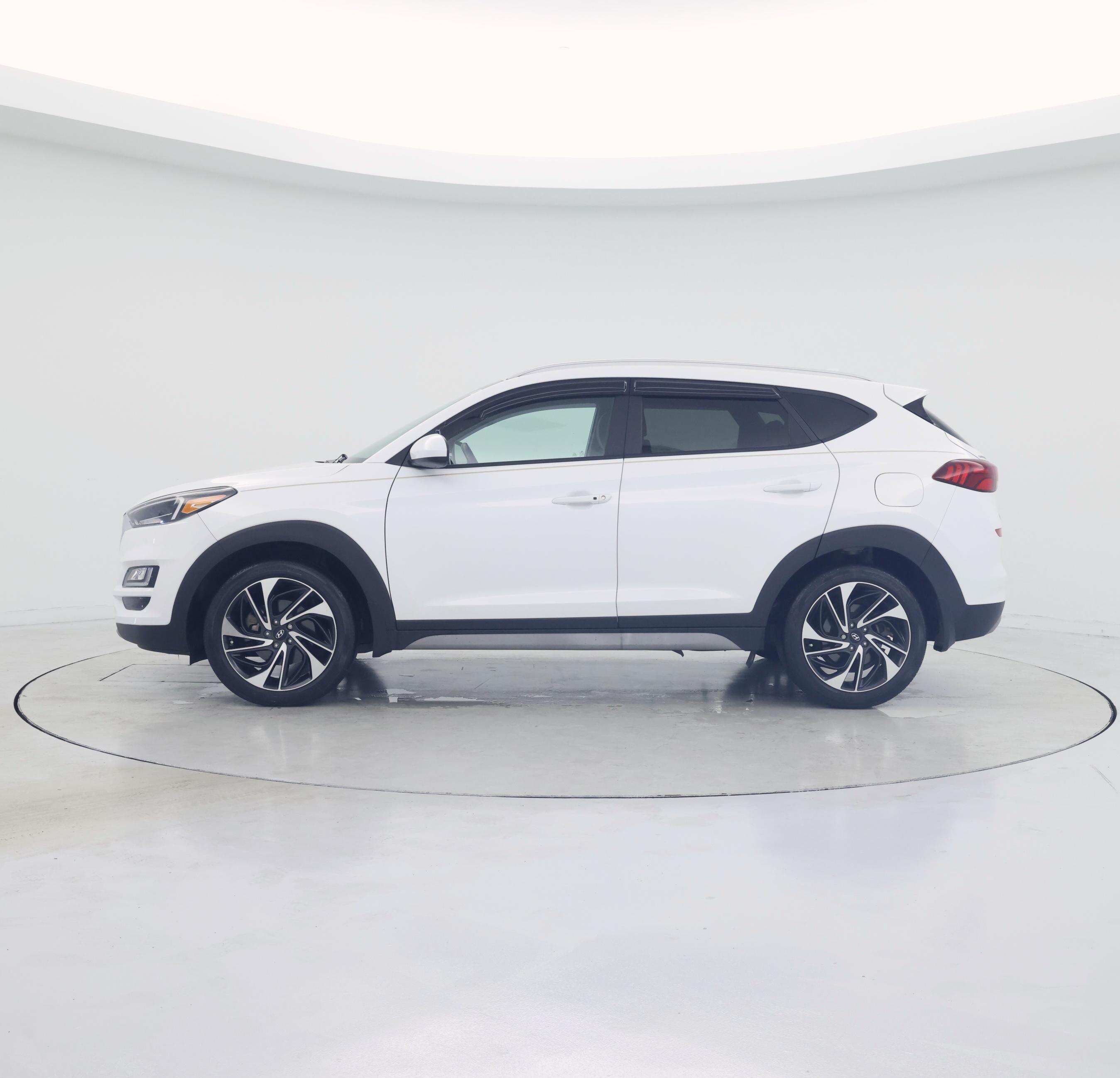 Thumbnail: 2021 Hyundai Tucson - 3
