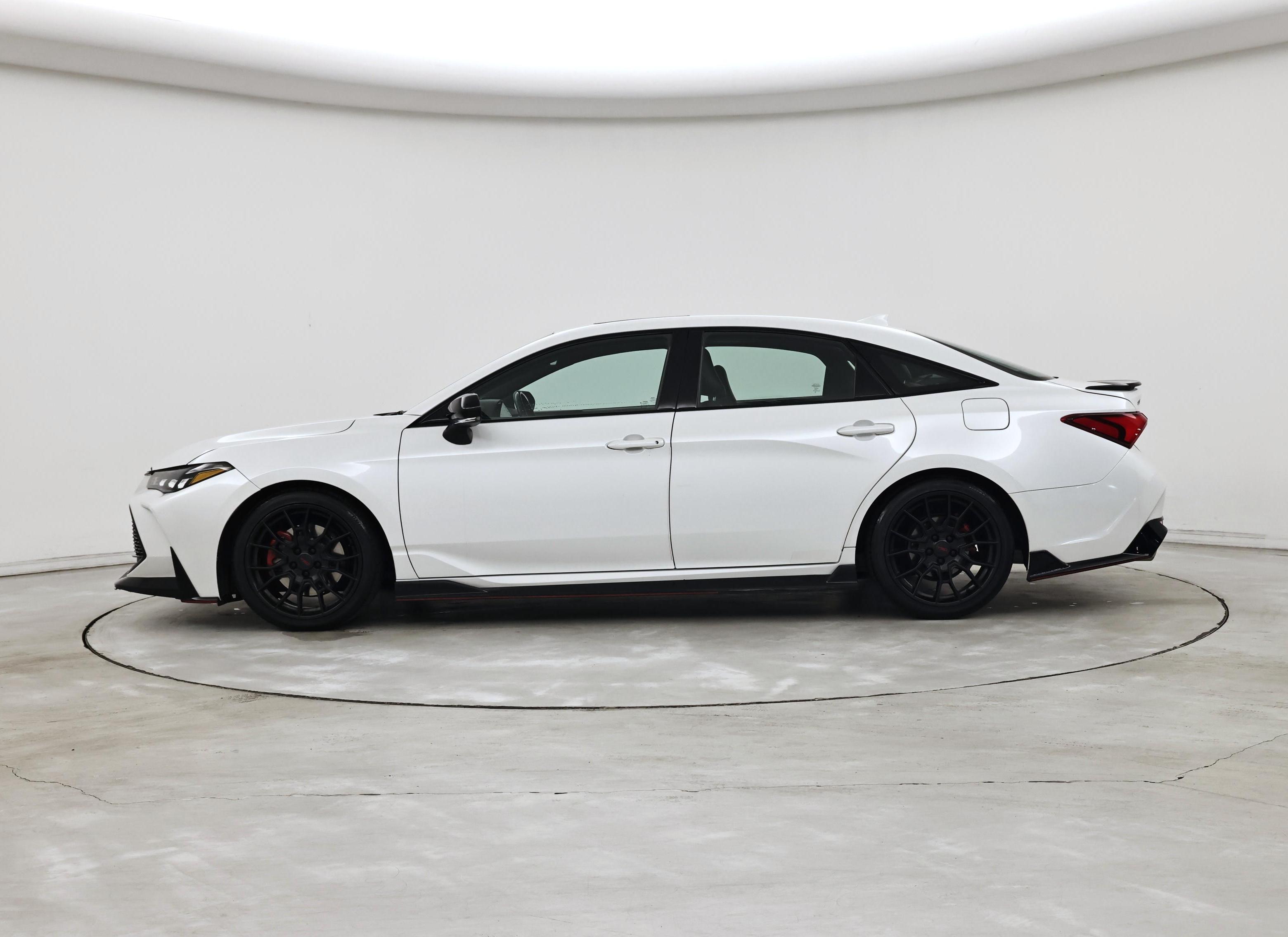 Thumbnail: 2020 Toyota Avalon - 3