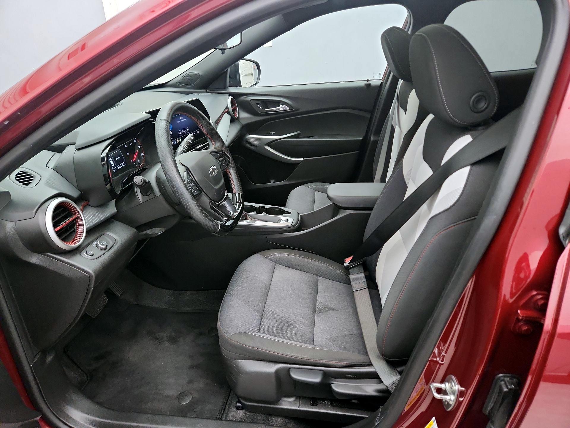 Thumbnail: 2024 Chevrolet Trax - 11