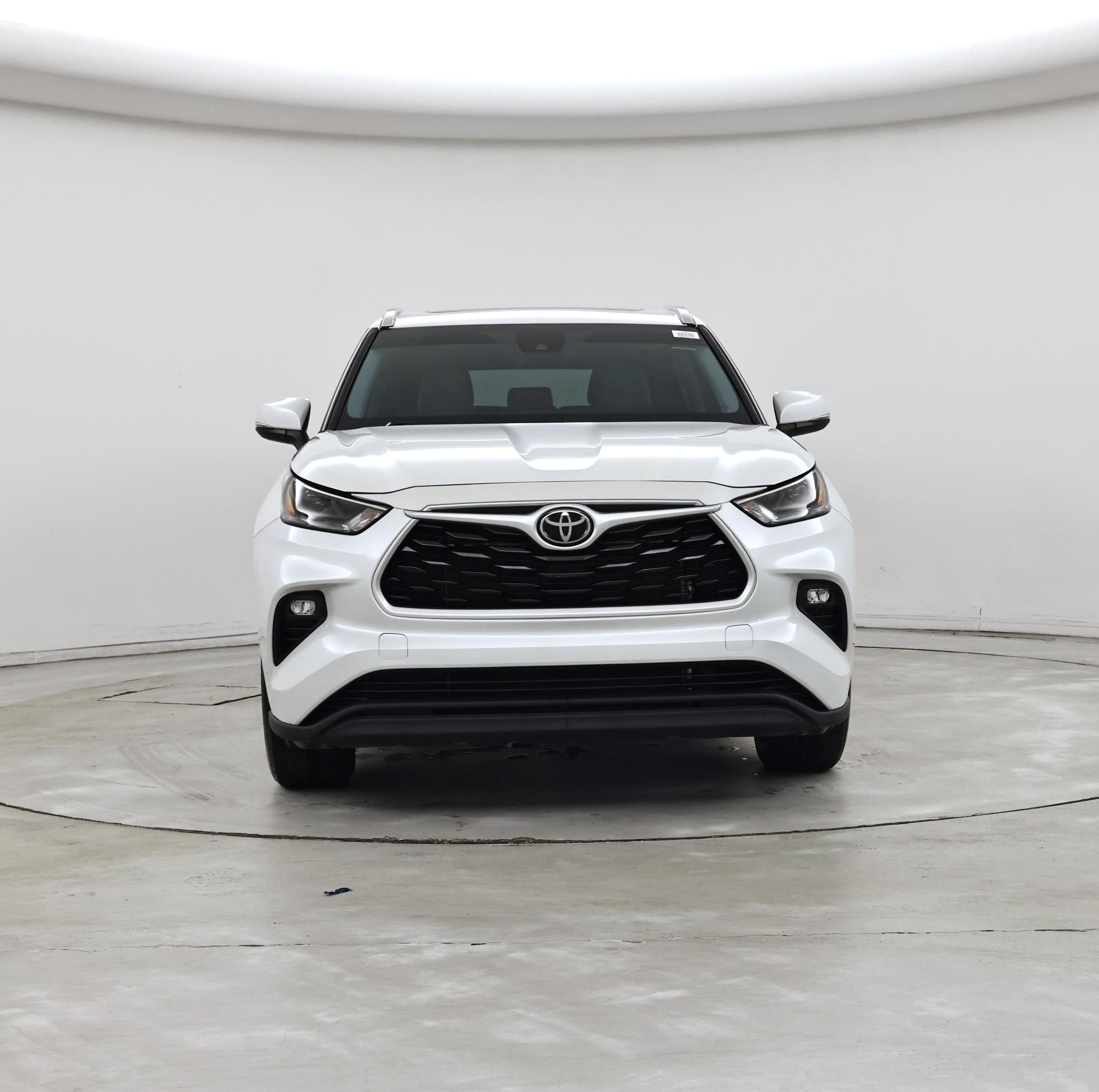 Thumbnail: 2022 Toyota Highlander - 5