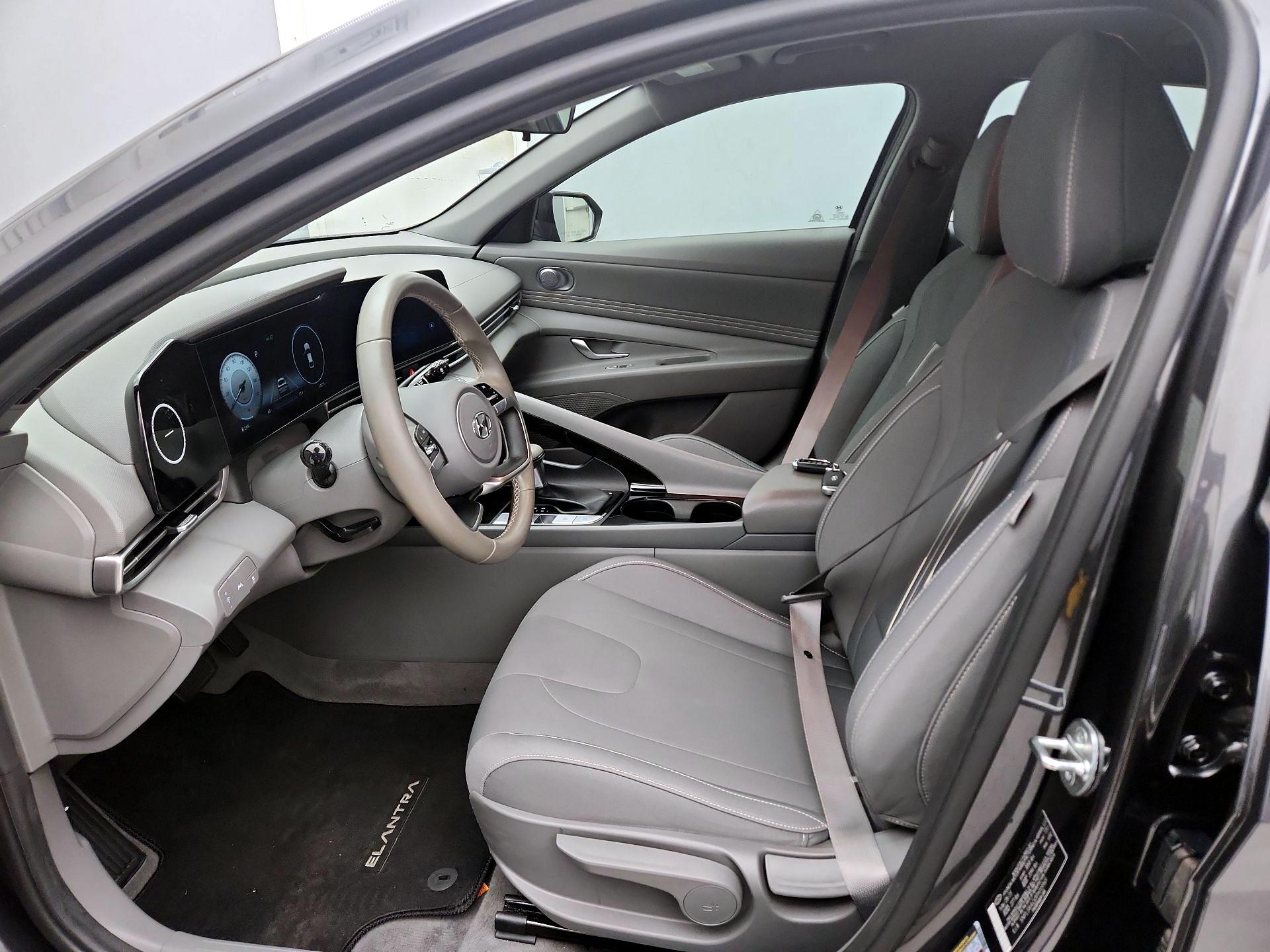 Thumbnail: 2023 Hyundai Elantra - 11