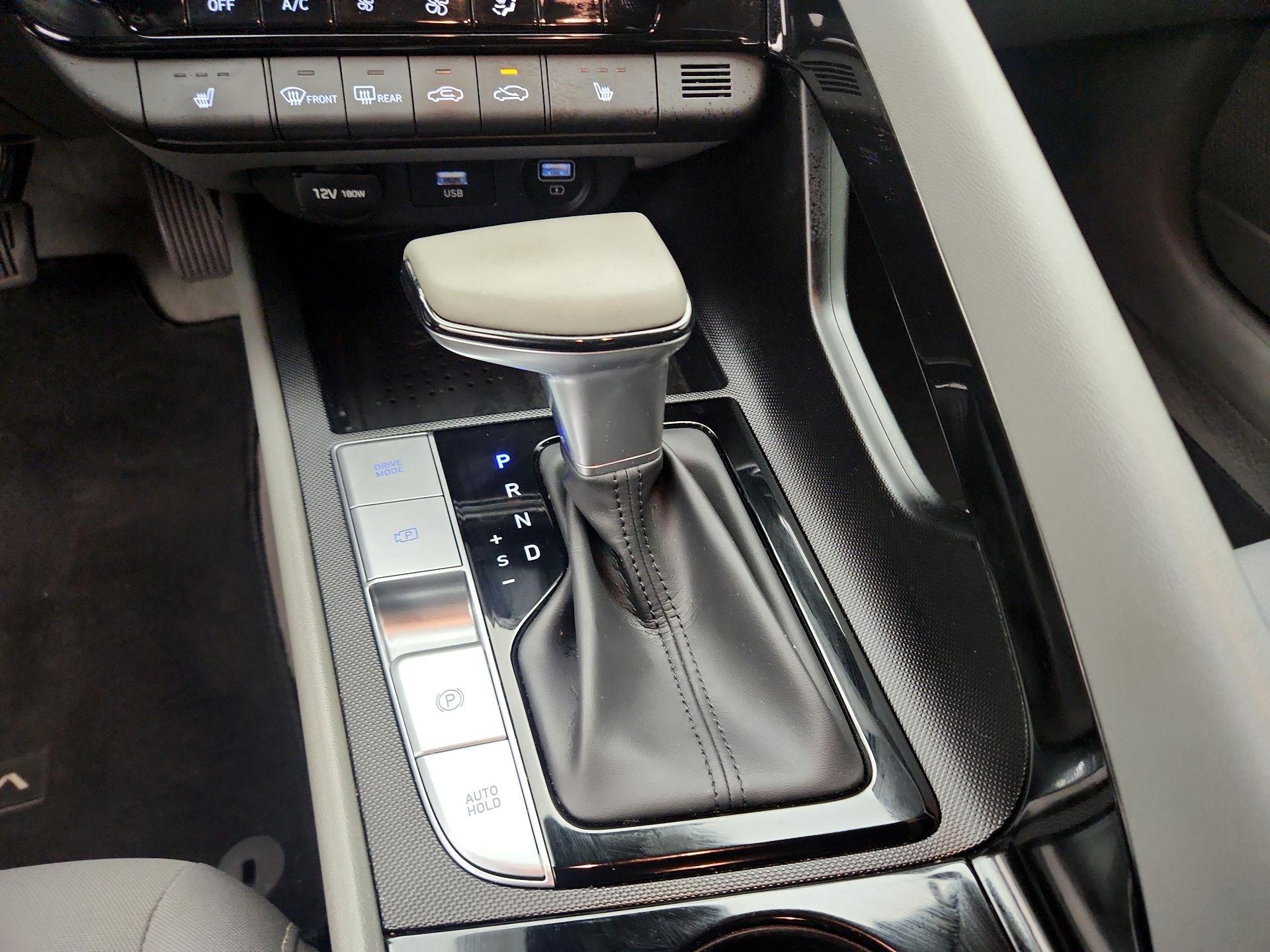 Thumbnail: 2023 Hyundai Elantra - 18