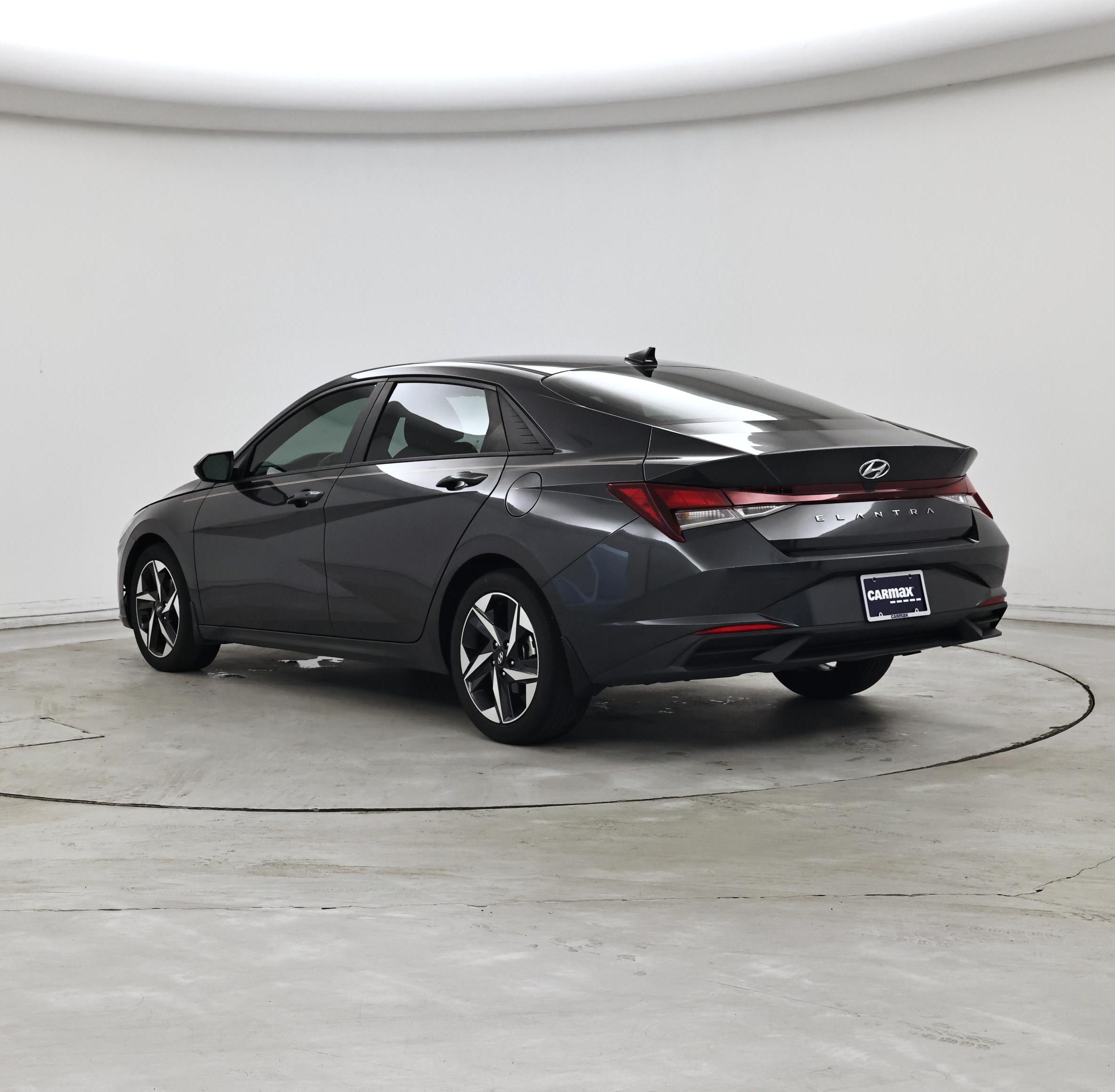 Thumbnail: 2023 Hyundai Elantra - 2