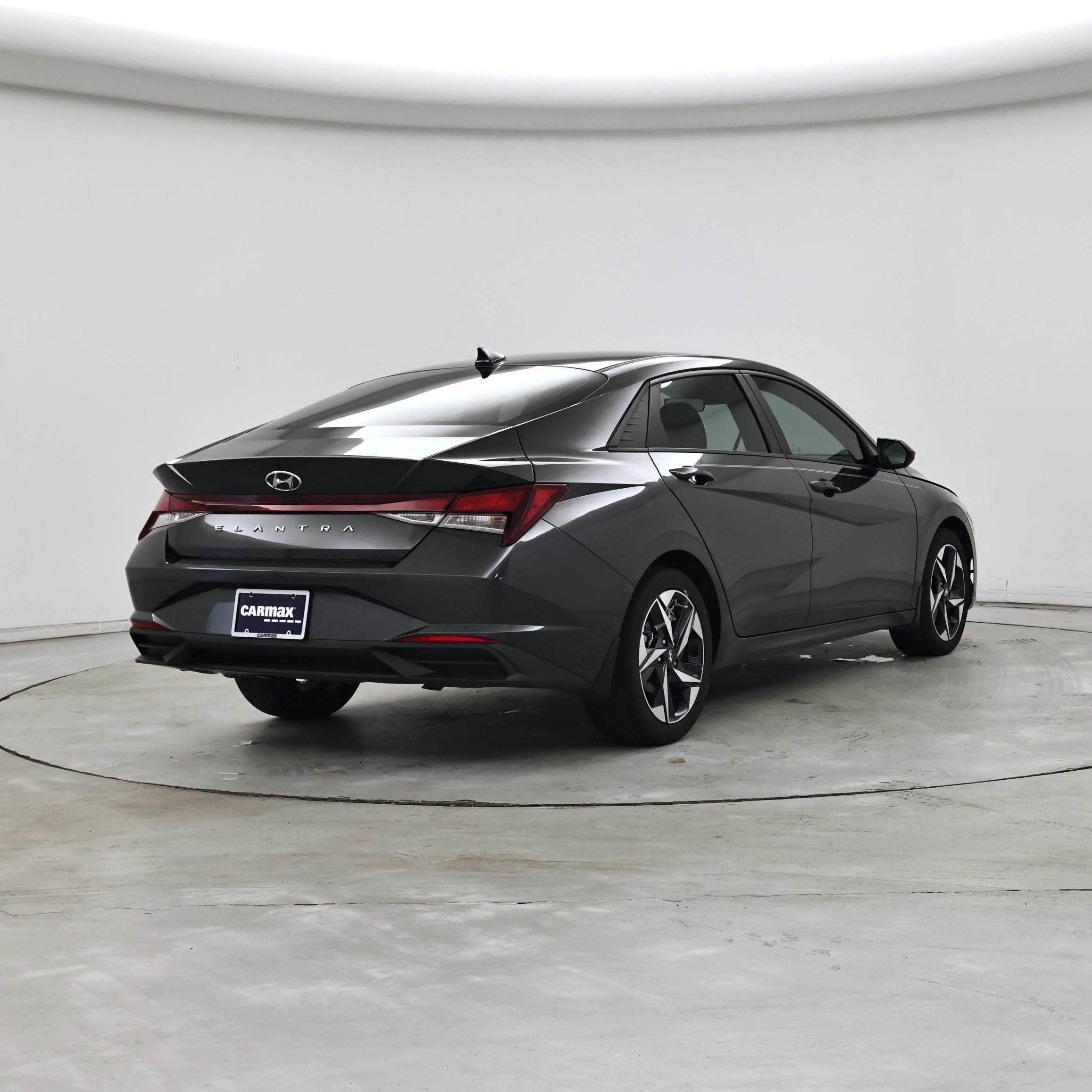 Thumbnail: 2023 Hyundai Elantra - 8