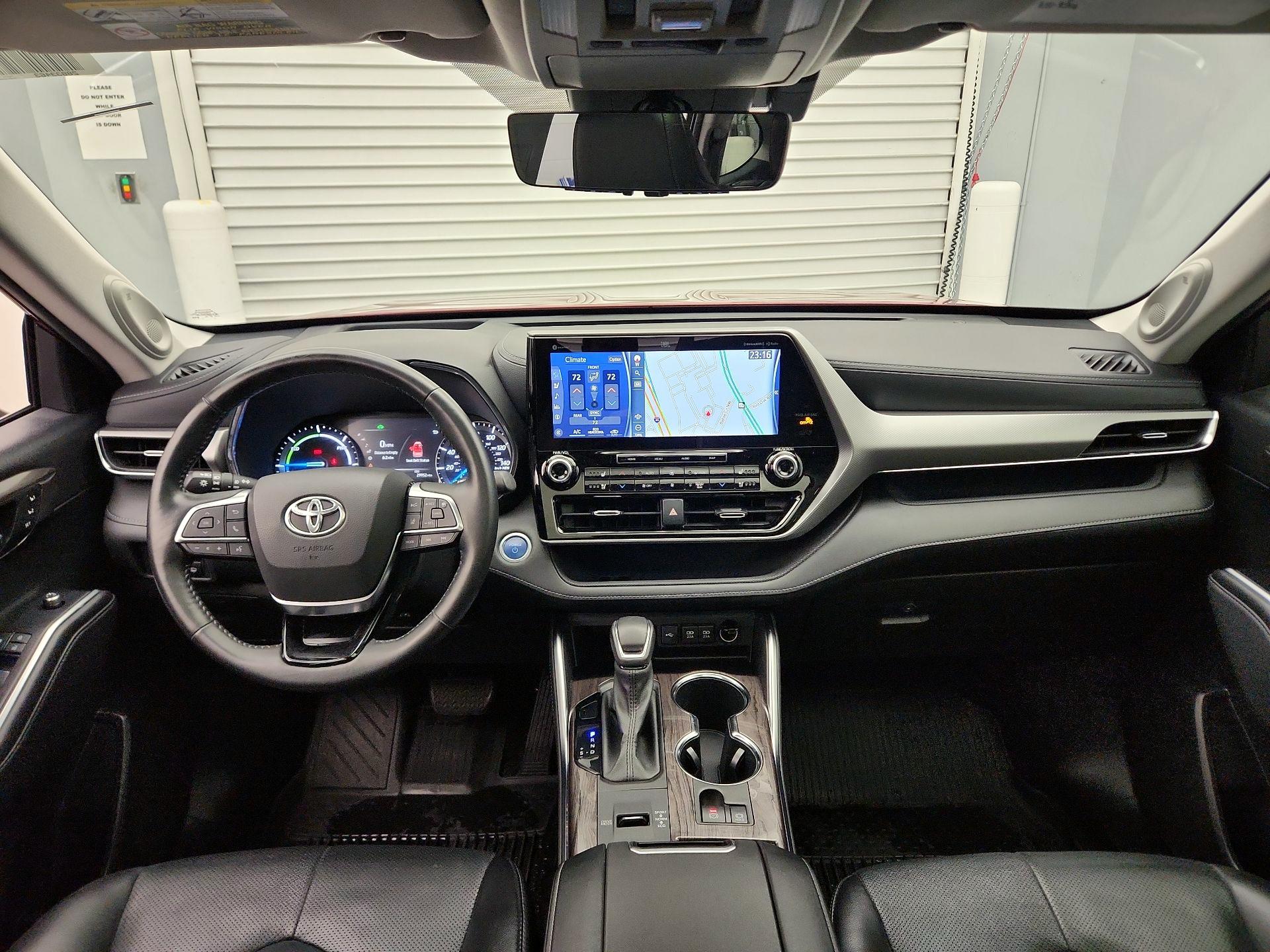 Thumbnail: 2021 Toyota Highlander - 9