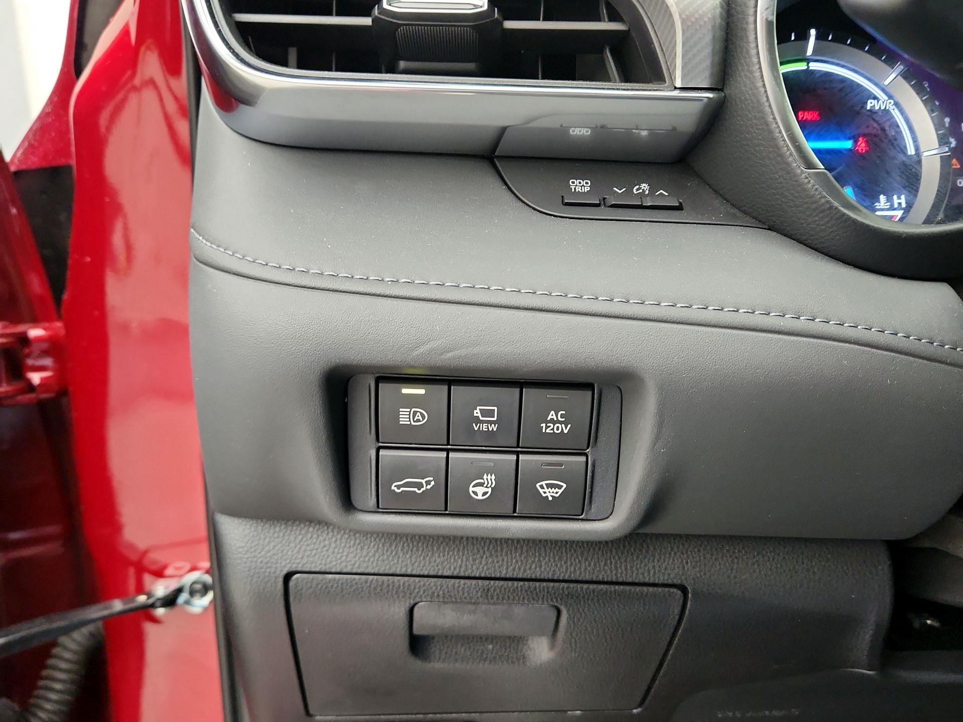 Thumbnail: 2021 Toyota Highlander - 13