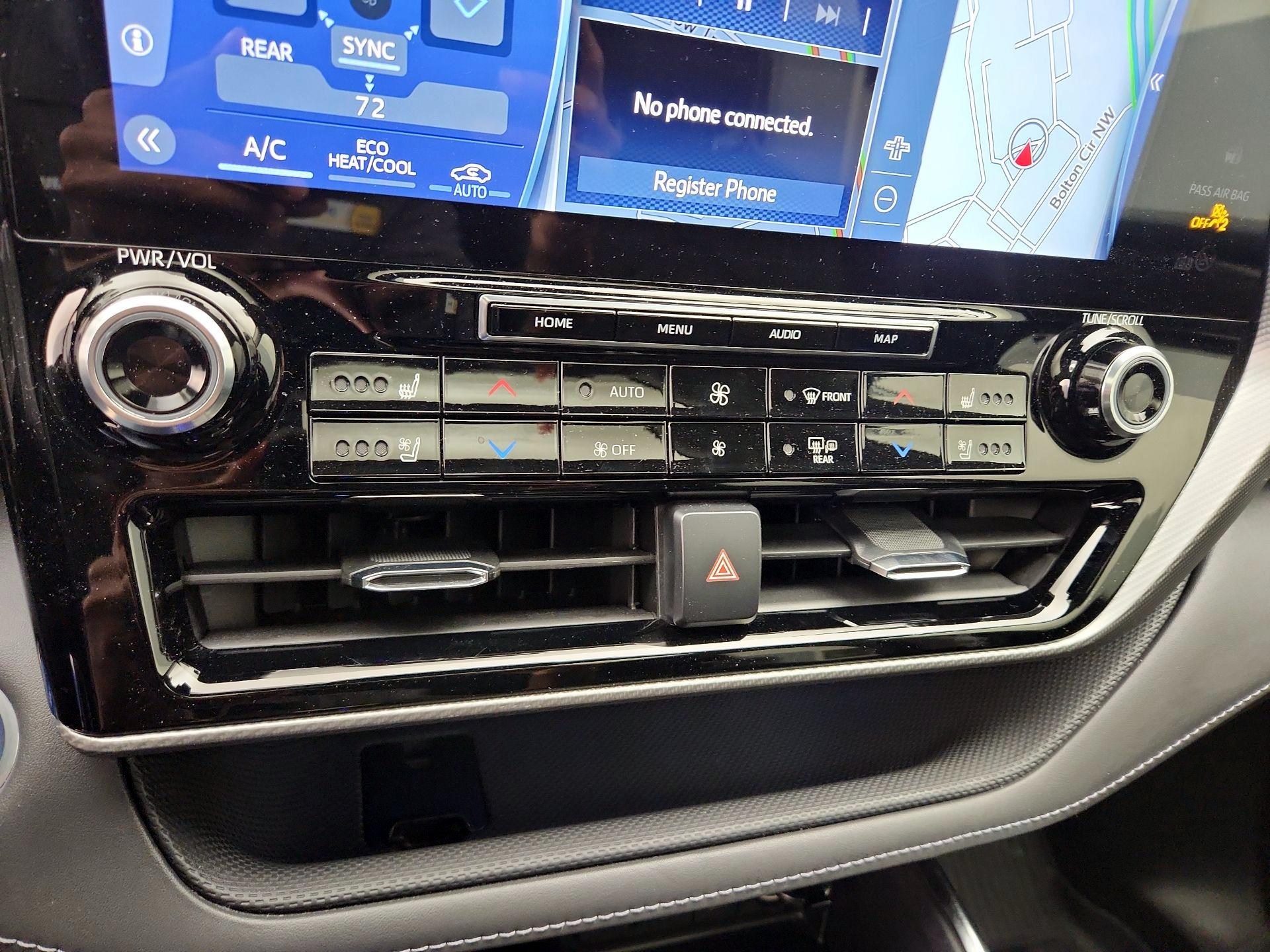 Thumbnail: 2021 Toyota Highlander - 17