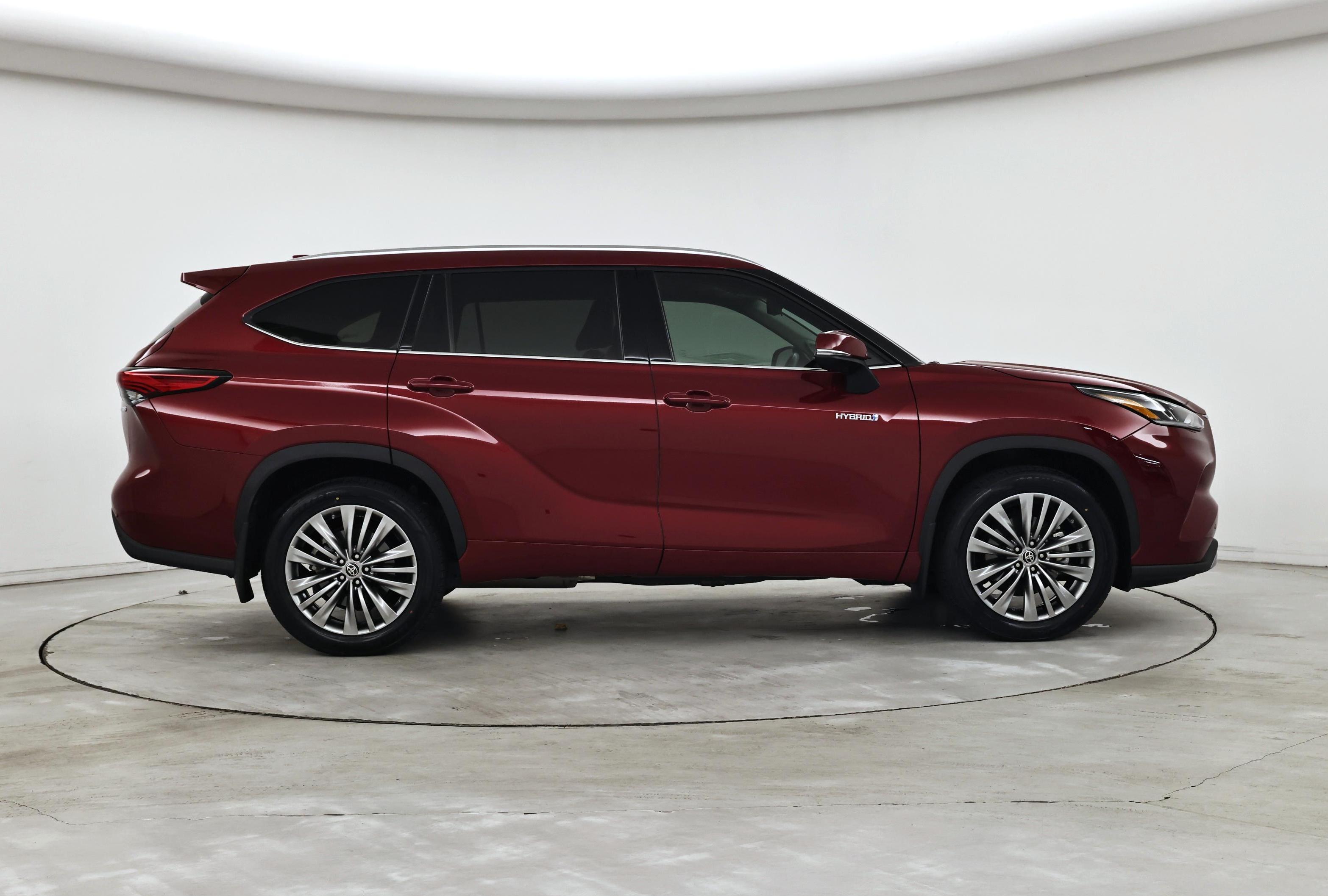 Thumbnail: 2021 Toyota Highlander - 7