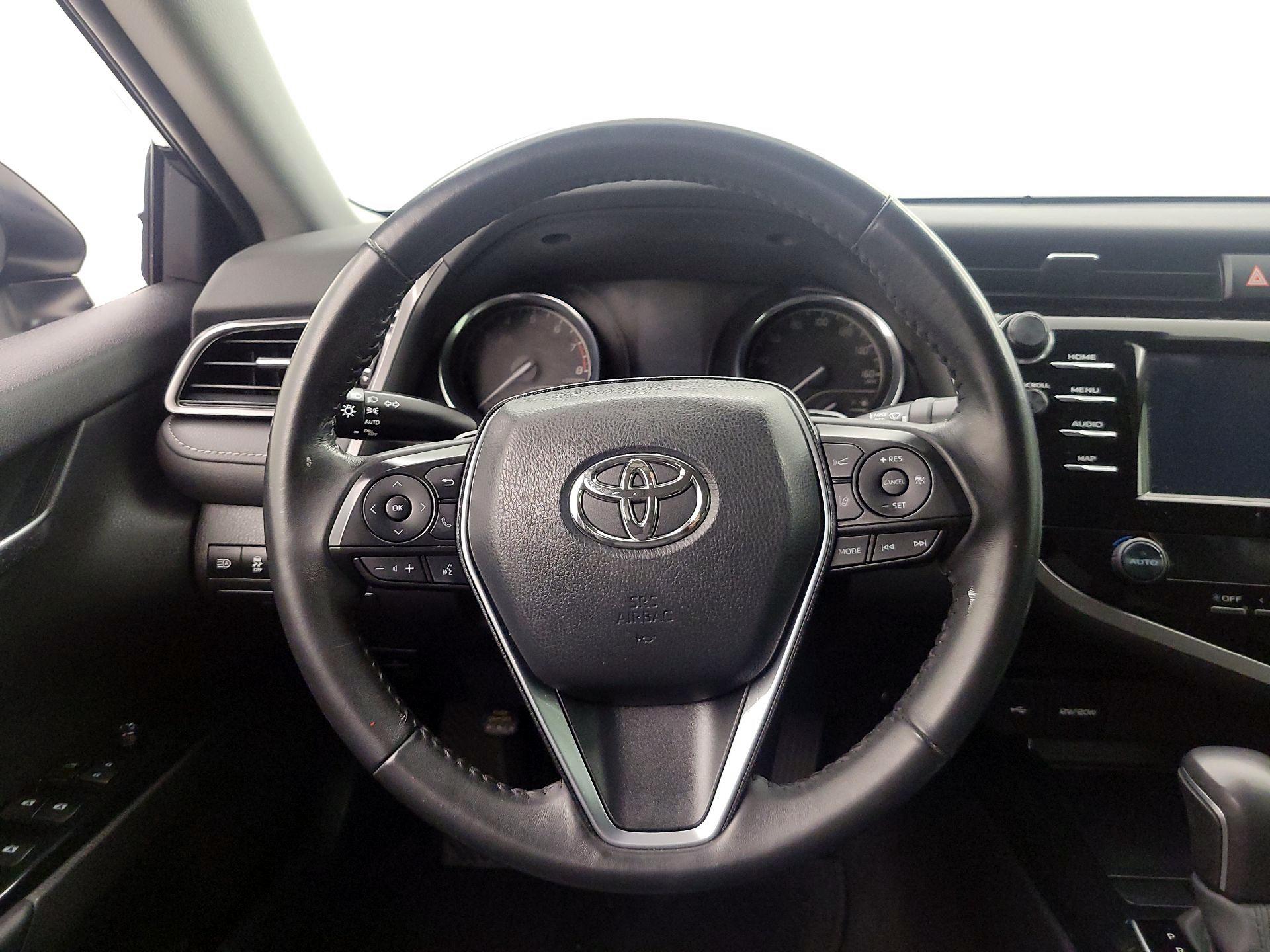 Thumbnail: 2020 Toyota Camry - 10