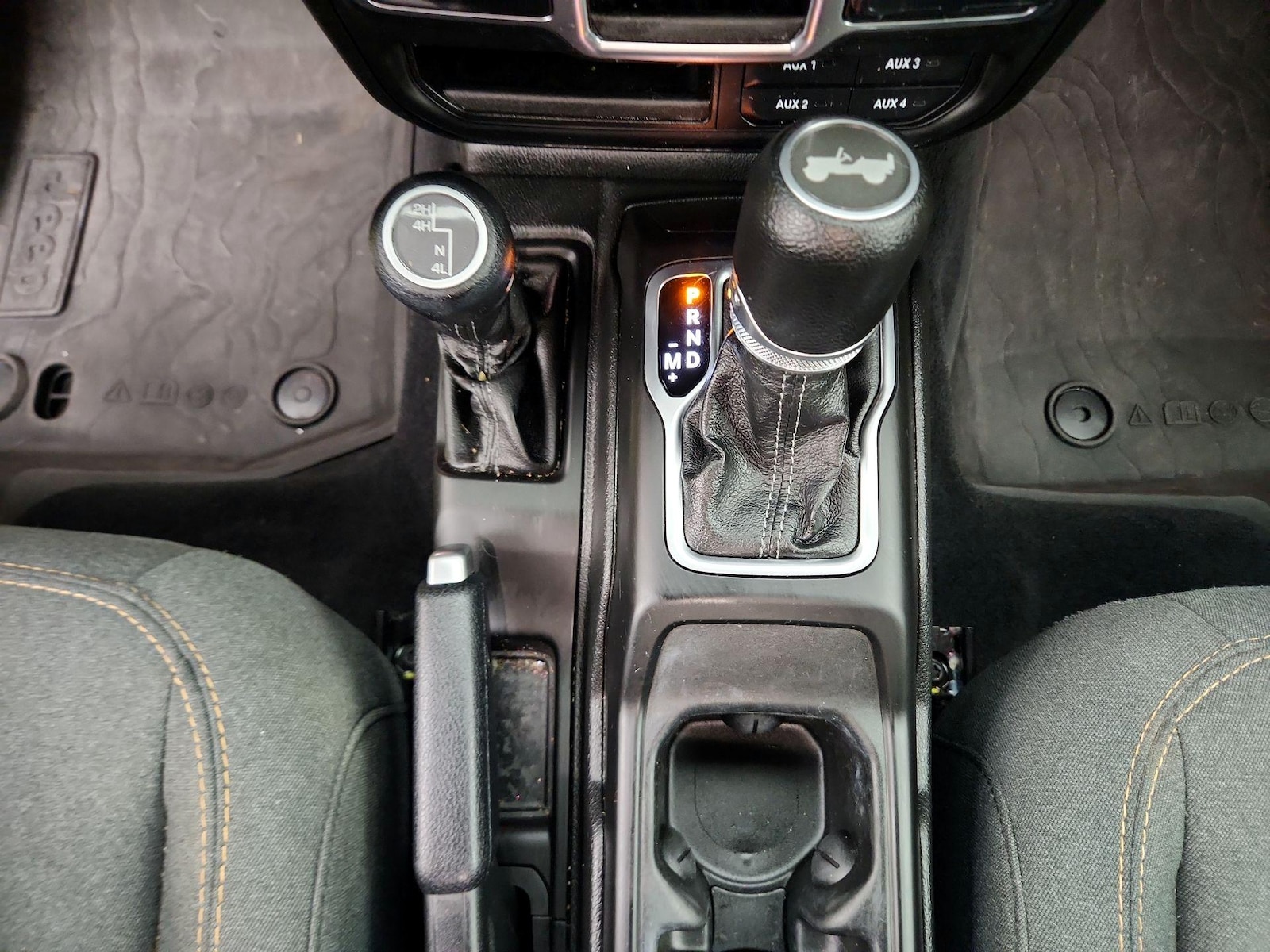 2024 Jeep Wrangler 4-Door Sport - Photo 18