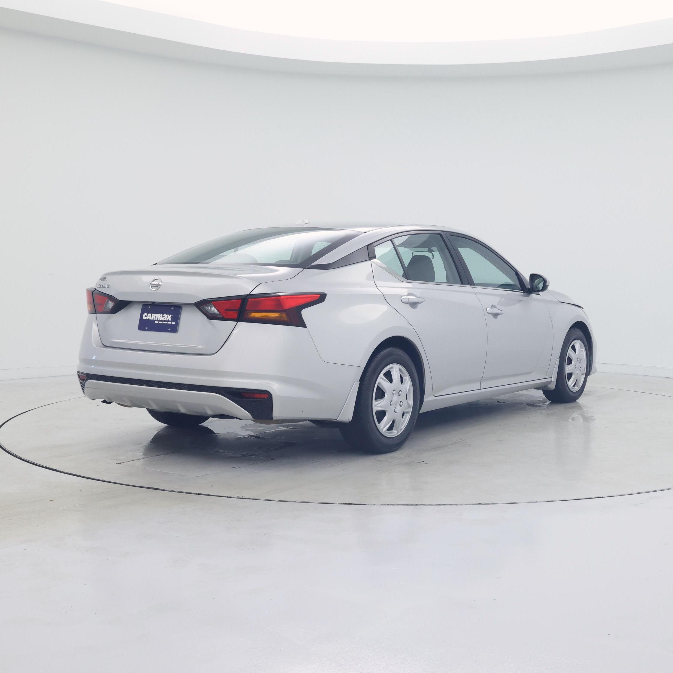 Thumbnail: 2020 Nissan Altima - 8