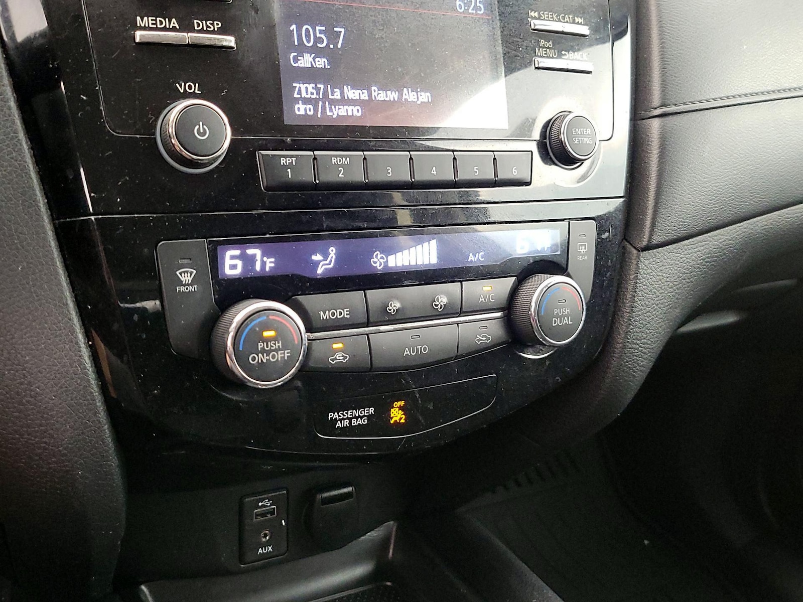 2017 Nissan Rogue SV - Photo 17