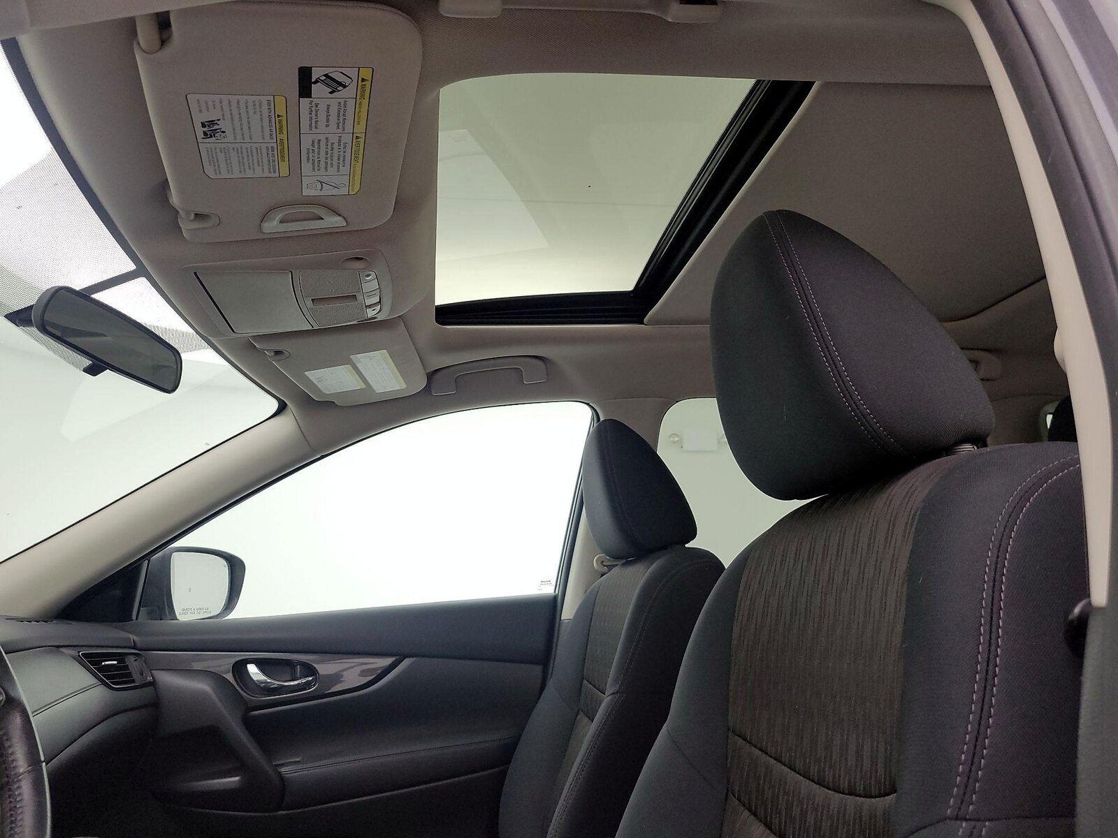2017 Nissan Rogue SV - Photo 20